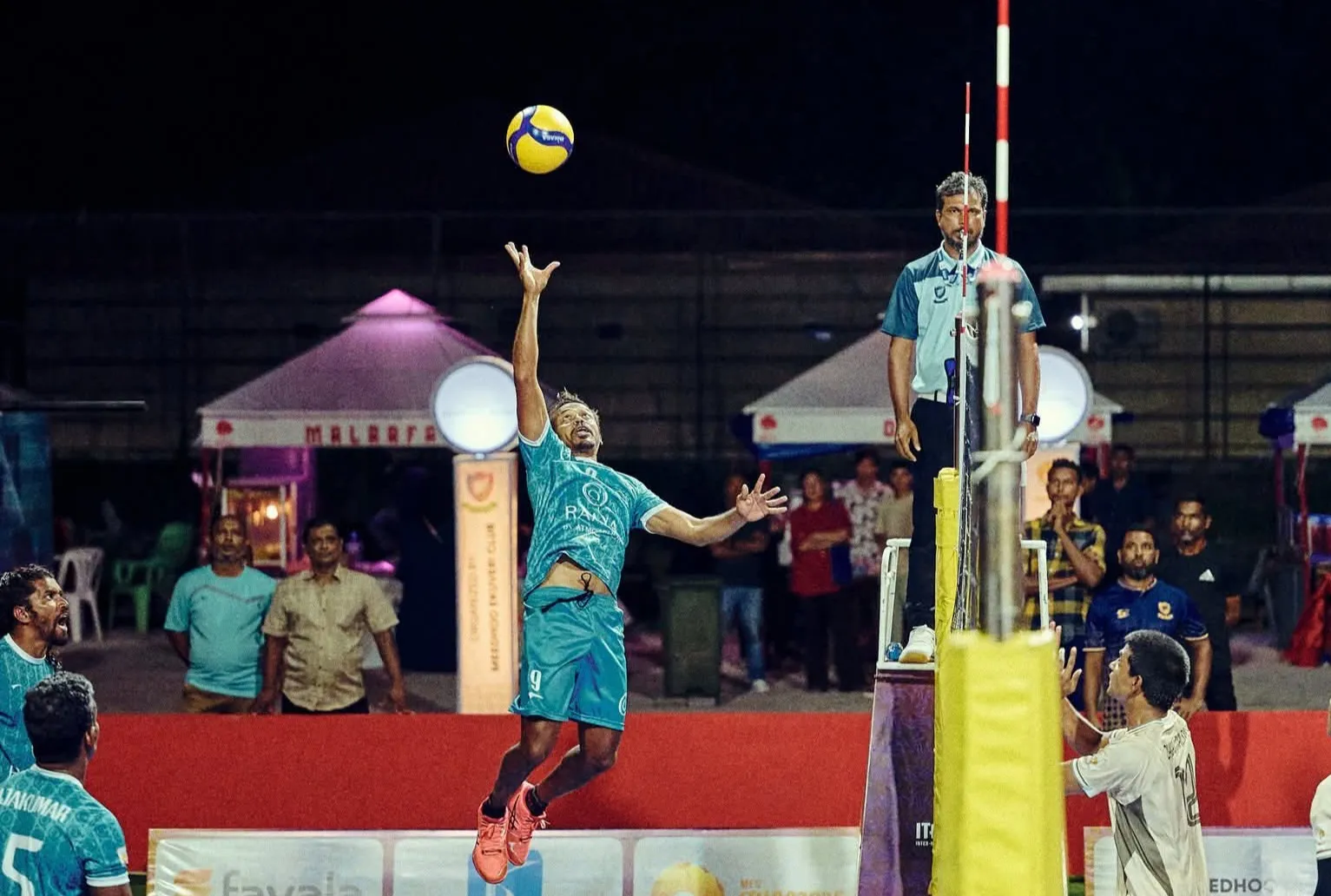ދިގަލި މޯލްޑިވްސް އާއި ރާޔާ ވާދަކުރި މެޗުގެ ތެރެއިން..
