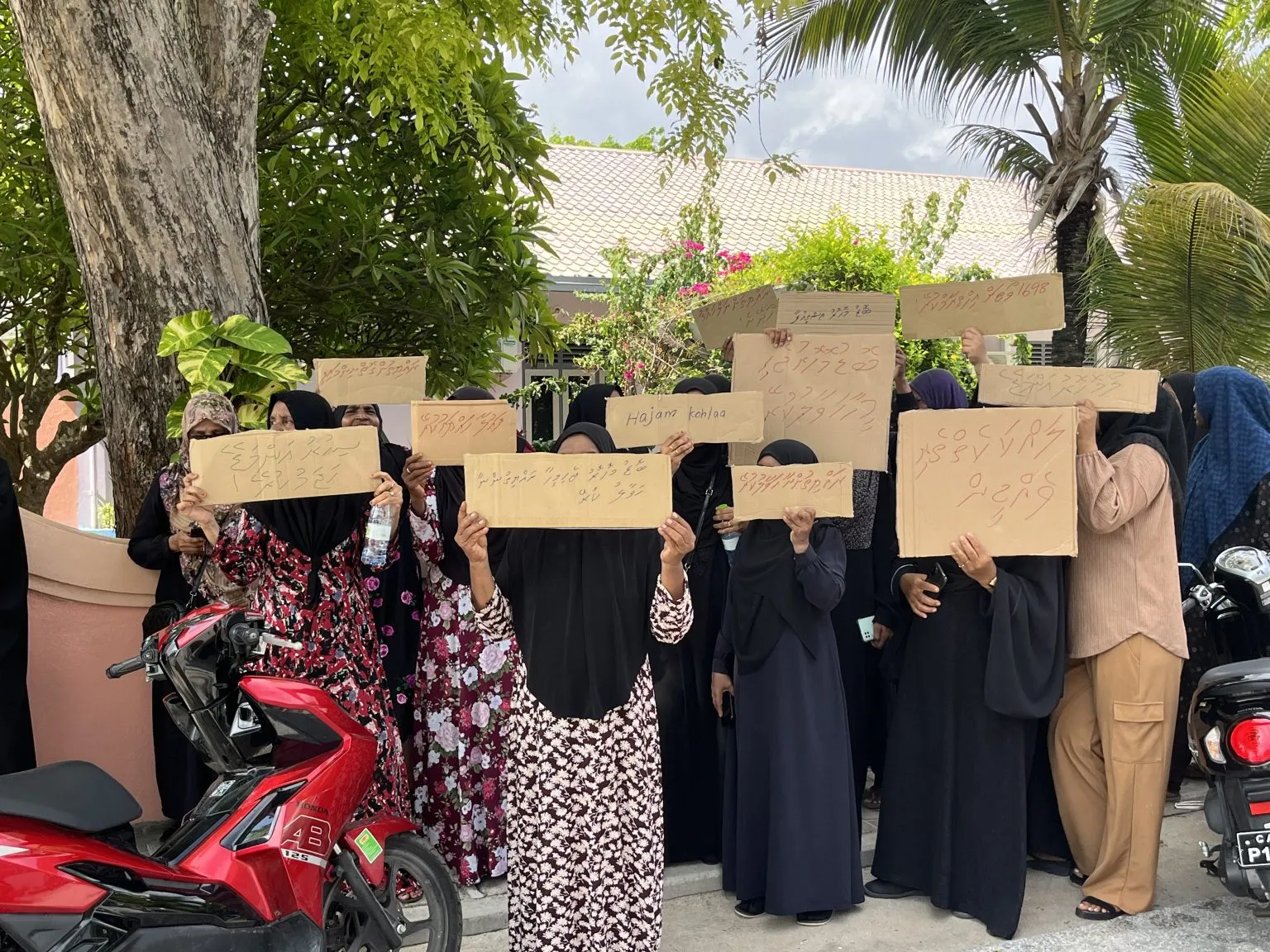 ސިހުރު ހެދުމުގެ ތުހުމަތުގައި ފުނަދޫއިން މީހަކު ހައްޔަރުކޮށްފި