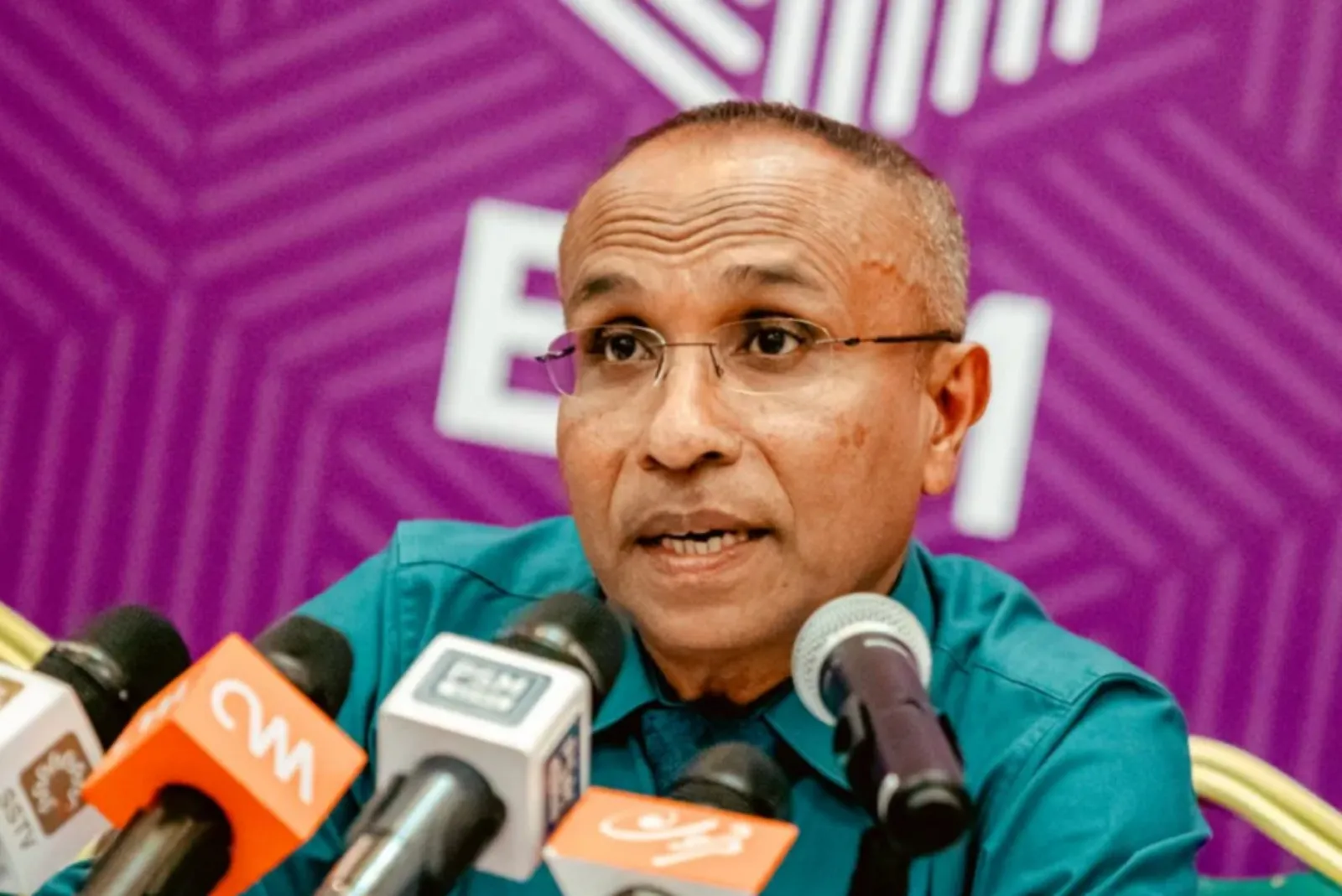 ޝަރުޠު ހަމަވާ ކޮންމެ ރައްޔިތަކަށްވެސް ސިޔާސީ ޕާޓީއެއް ހެދިދާނެ: ހަބީބް