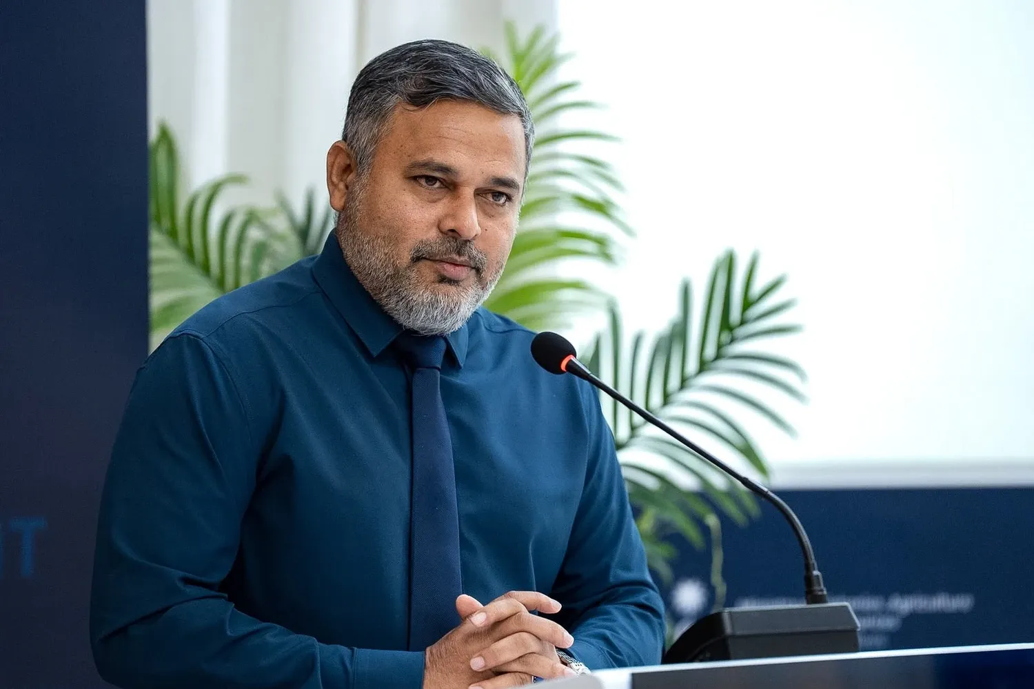 ގޮންޖެހުންތައް ހައްލުކުރެވޭނީ ސިނާއަތުގައި މަސައްކަތްކުރާ ފަރާތްތައް ބާރުވެރިކުރުވައިގެން - ވަޒީރު