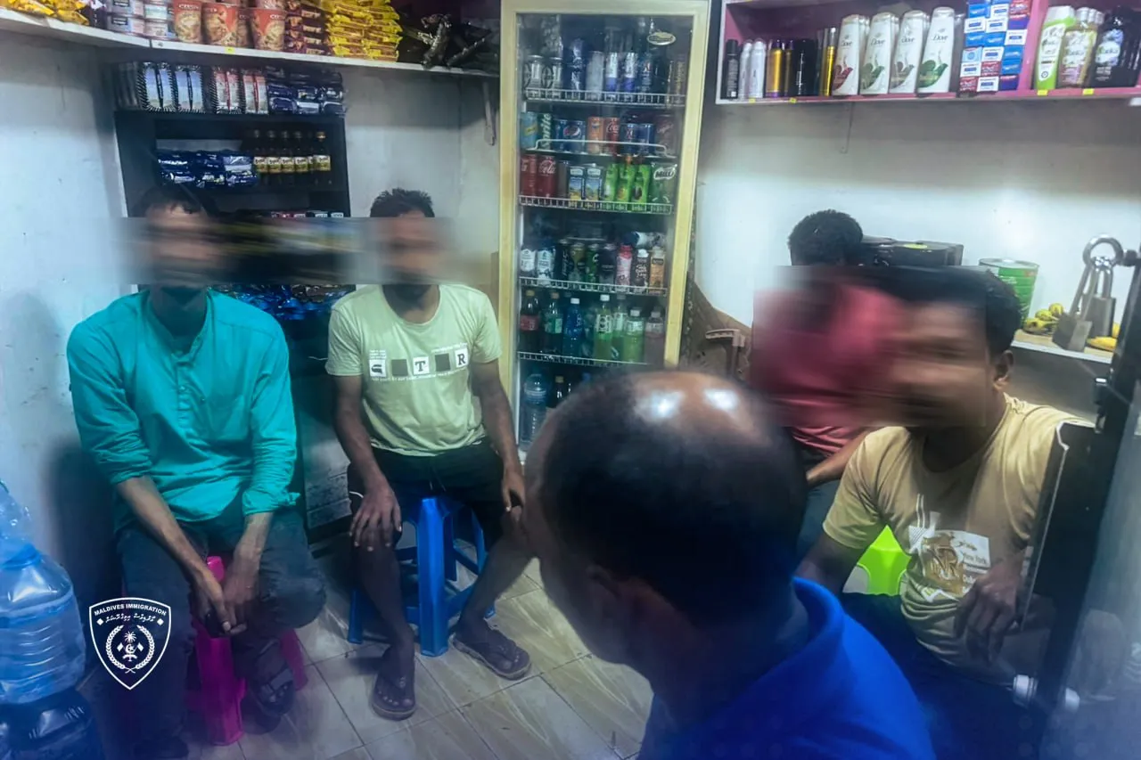 އިމިގްރޭޝަނާއި ފުލުހުން ގުޅިގެން ކުރއަށް ގެންދާ އޮޕަރޭޝަންގެ ތެރެއިން-- ފޮޓޯ: އިމިގްރޭޝަން