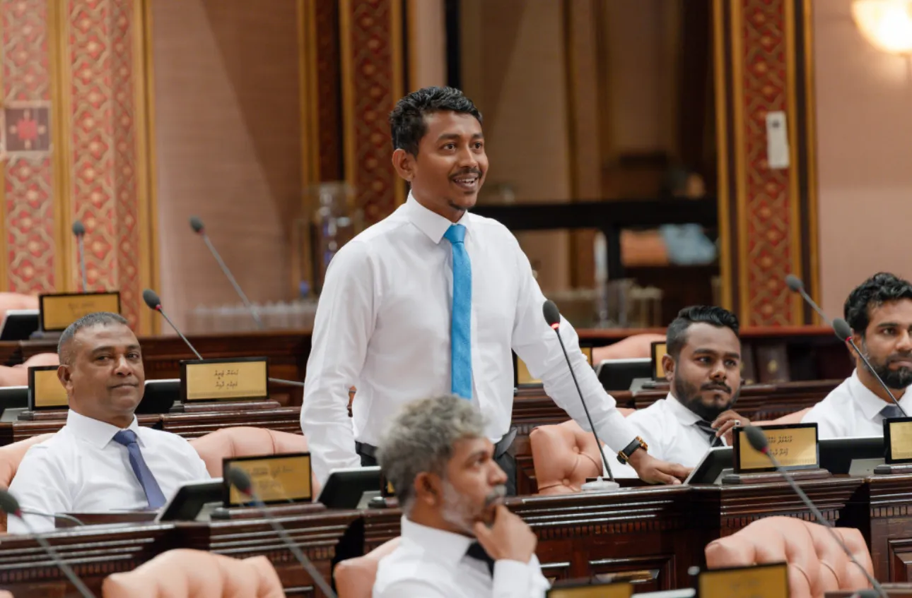 ރައްޔިތުން މަޖިލީހުގެ ފުނަދޫ ދާއިރާގެ މެންބަރު މުހައްމަދު މަމްދޫހް:ފޮޓޯ/ މަޖިލިސް.