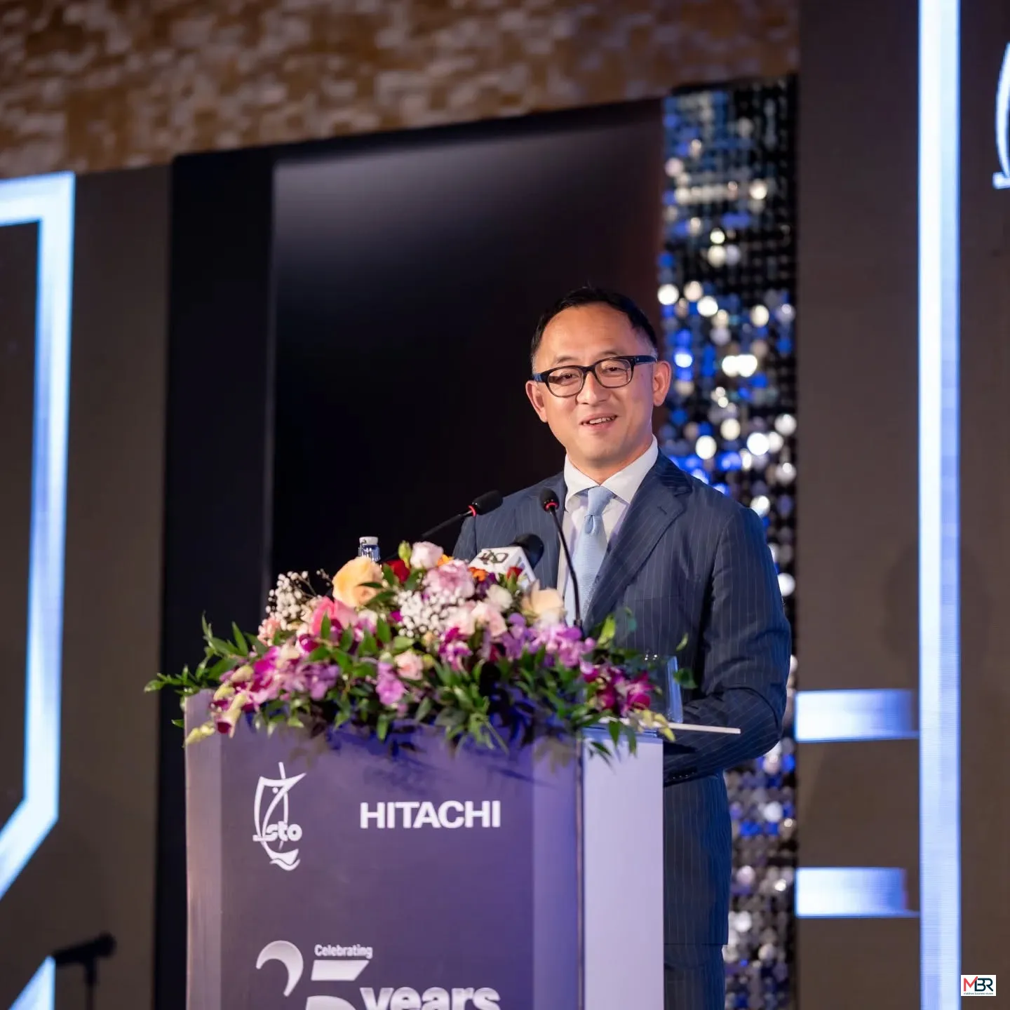 STO and Hitachi Commemorate 25 Years of Strategic Partnership