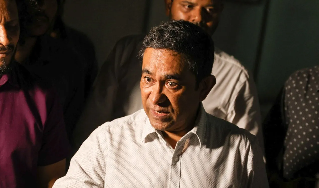 Former President Abdulla Yameen talking to the press