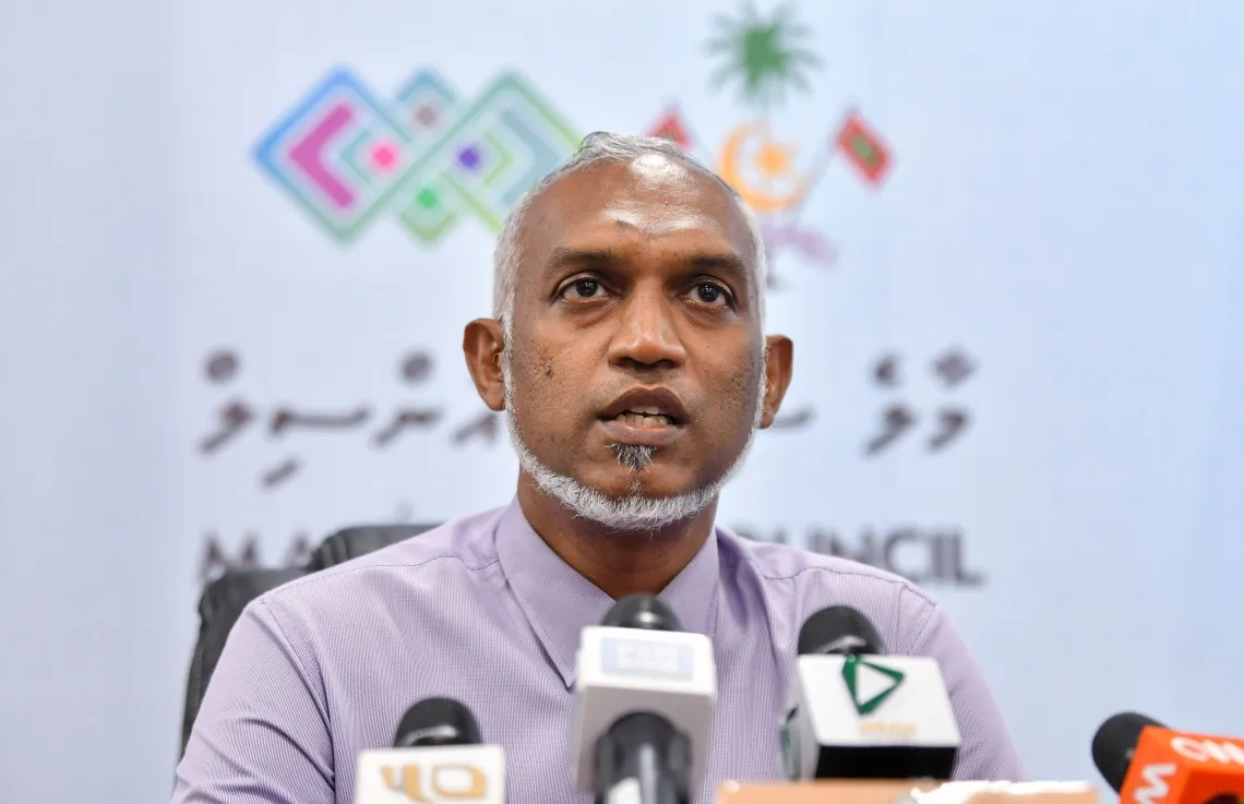 އާސަހަރާގައި އަންހެނުން ނަމާދުކުރާ ބައި ބޮޑުކުރަނީ