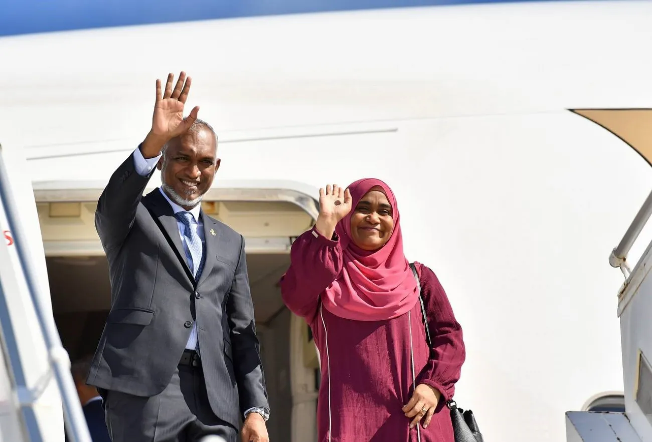 ރައީސް ނުރަސްމީ ދަތުރުފުޅެއްގައި ސިންގަޕޫރަށް