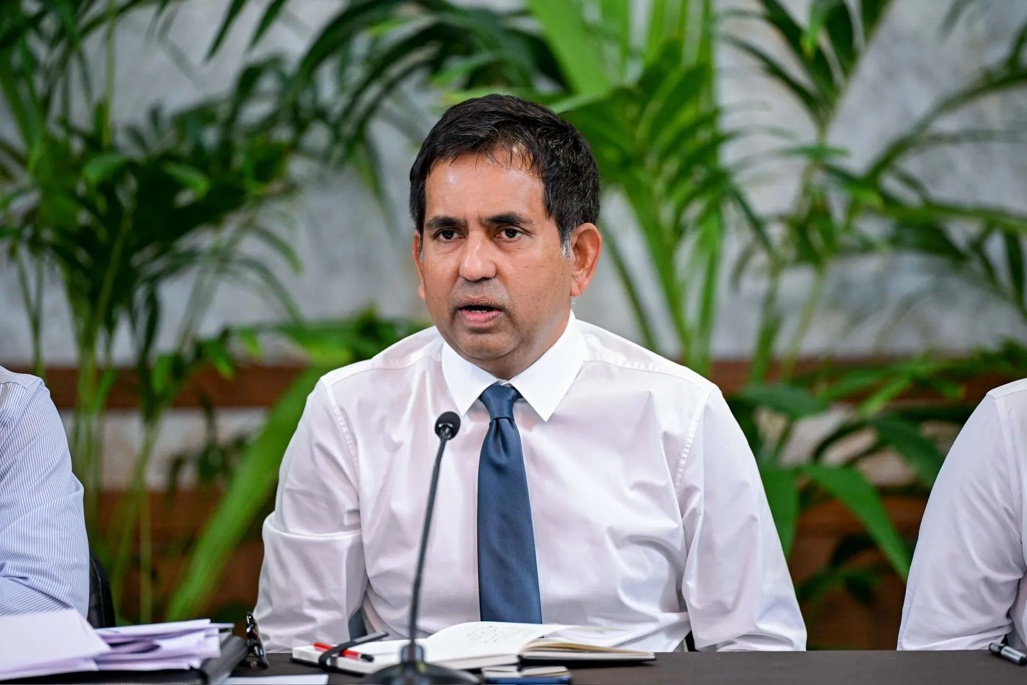 އިކޮނޮމިކް މިނިސްޓަރު މުހައްމަދު ސައީދު ނޫސްވެރިންގެ ބައްދަލުވުމެއްގައި -- ފޮޓޯ: ރައީސް އޮފީސް