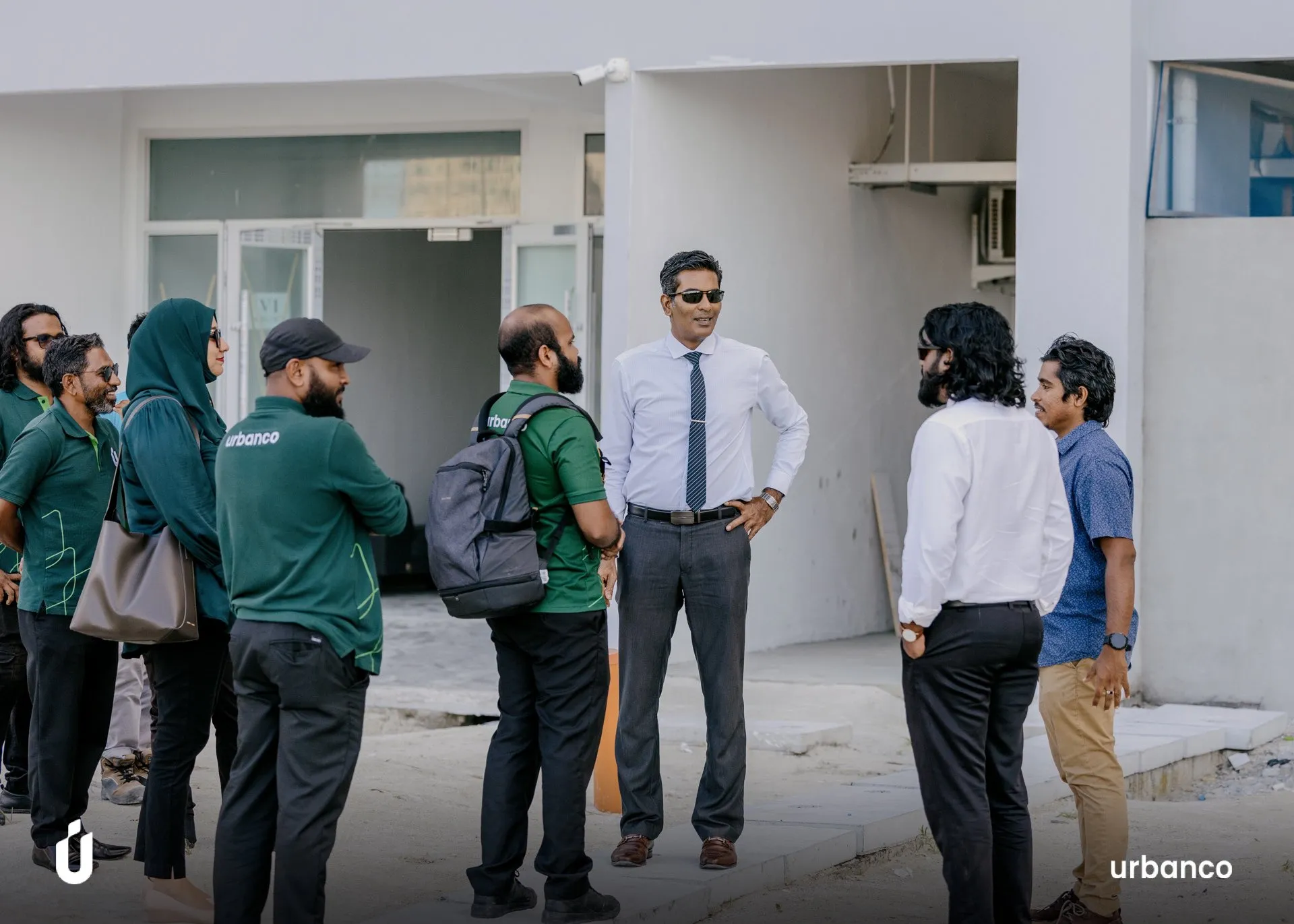 ވިނަރެސް ފްލެޓްތަކުގެ ނުނިމިހުރި މަސައްކަތް އަވަސް ކުރެވޭނެ ގޮތާމެދު މަޝްވަރާ ކޮށްފި!