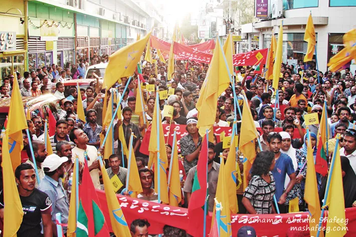 2017 މޭޑޭ މުޒާހަރާގެ ތެރެއިން - ފޮޓޯ: މުހައްމަދު ޝަފީގު