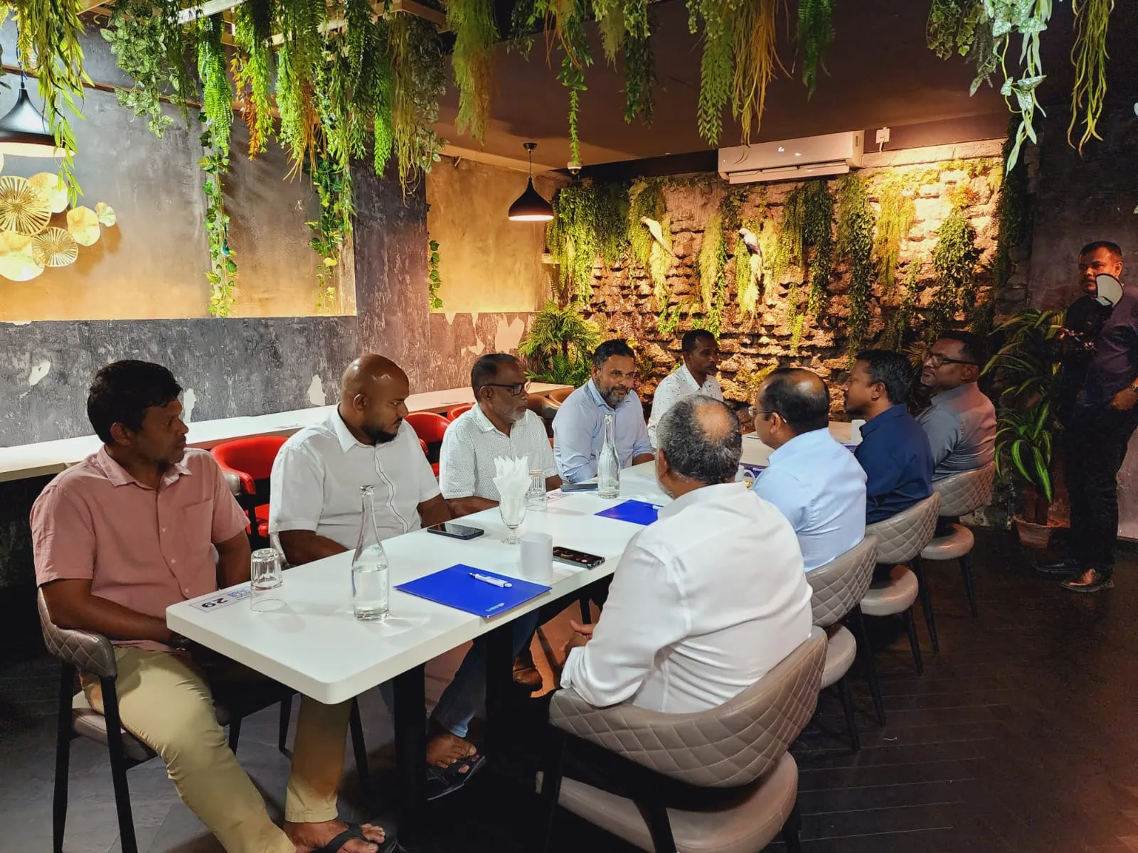 ކެންޑިޑެސީ ފޯމު ހުށައެޅިޔަސް، ޕާޓީތަކާއެކު މަޝްވަރާކުރުން ހުއްޓައެއް ނުލާނަން: އިދިކޮޅު