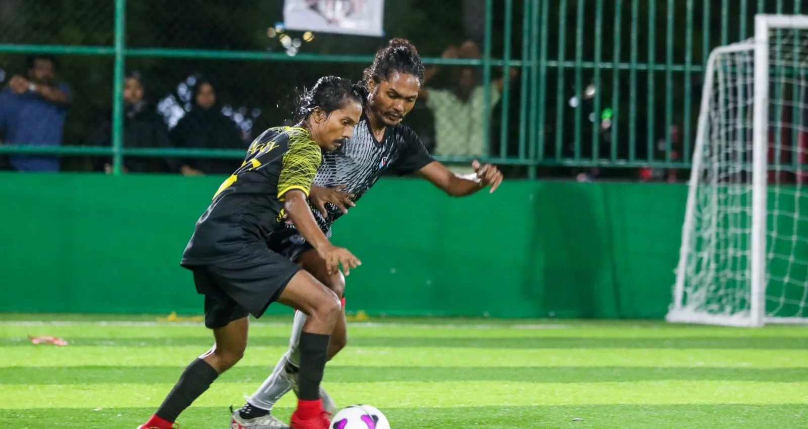 ޕެނަލްޓީގައި ޓީއެންޓީ ބަލިކޮށް ބިރާގަން އެސްސީ ކުއާޓާ ފައިނަލަށް