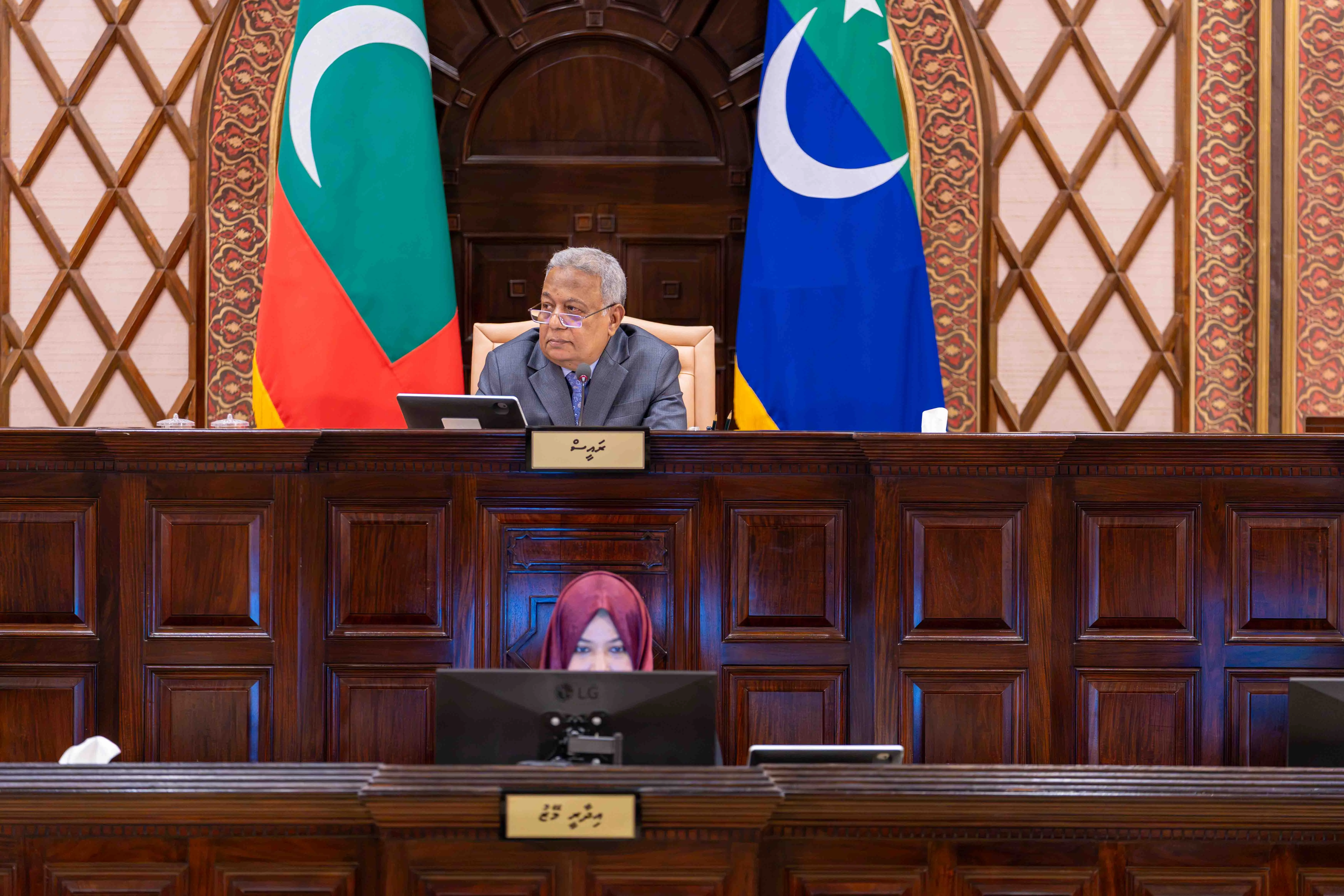 ފެނަކައިގެ ހިންގުމަށް ބޮޑެތި ބަދަލުތަކެއް ގެނައުމަށް ރައްޔިތުންގެ މަޖިލީހުން އަންގައިފި