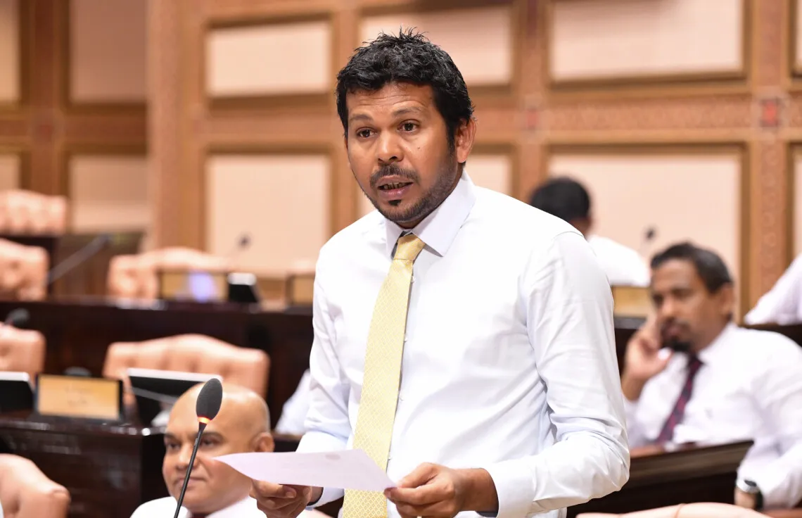 "މިއީ މޭ ޑޭ ގައި ރައީސް ދެއްވާ ޚިތާބުގެ ބޭނުމަށް ހުށައެޅި ބިލެއް"