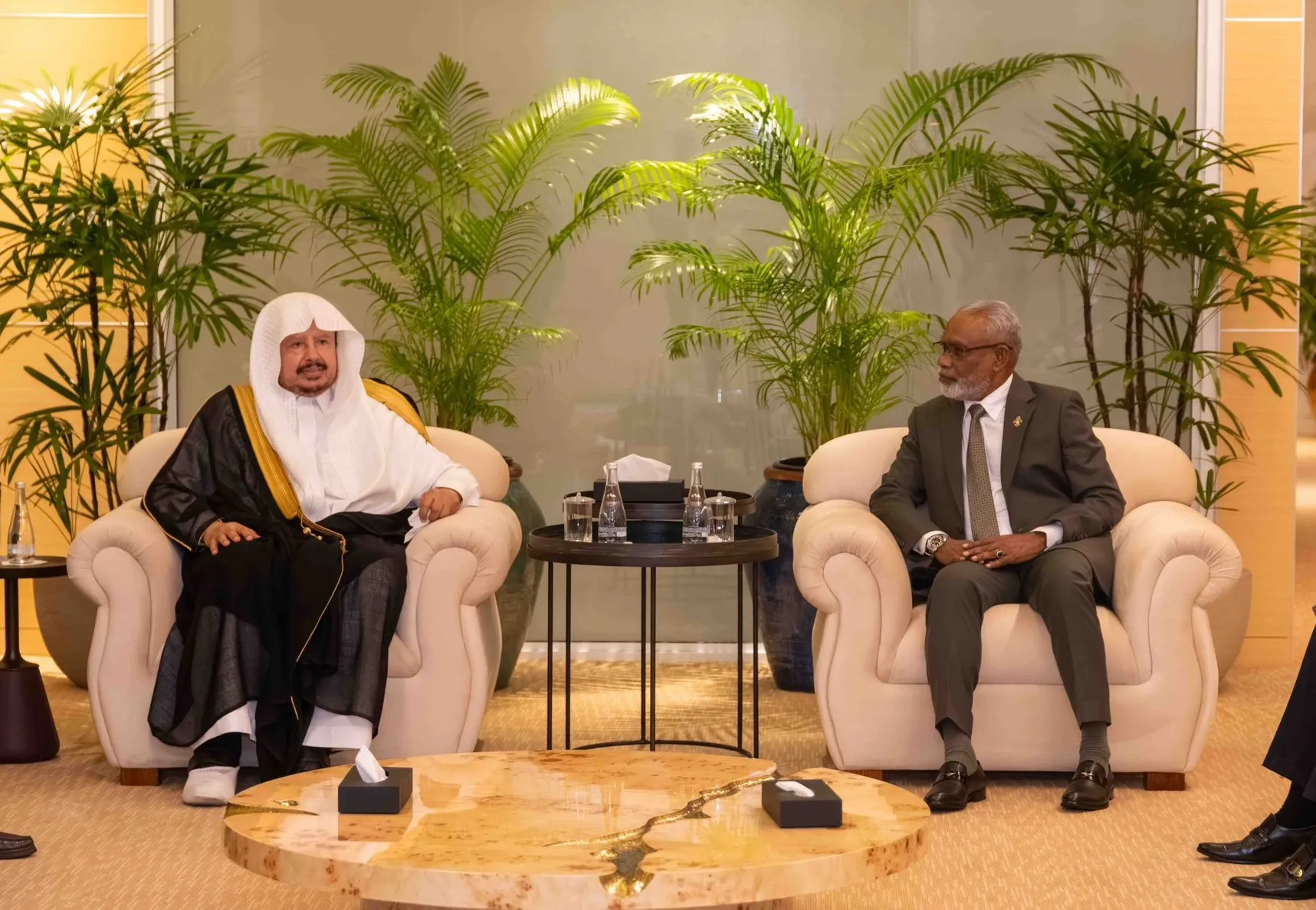 Chairman of the Saudi Shura Council, Sheikh Dr. Abdullah bin Mohammed bin Ibrahim Al Al-Sheikh and Speaker of the People’s Majlis Abdul Raheem Abdulla (Photo/People’s Majlis via X)