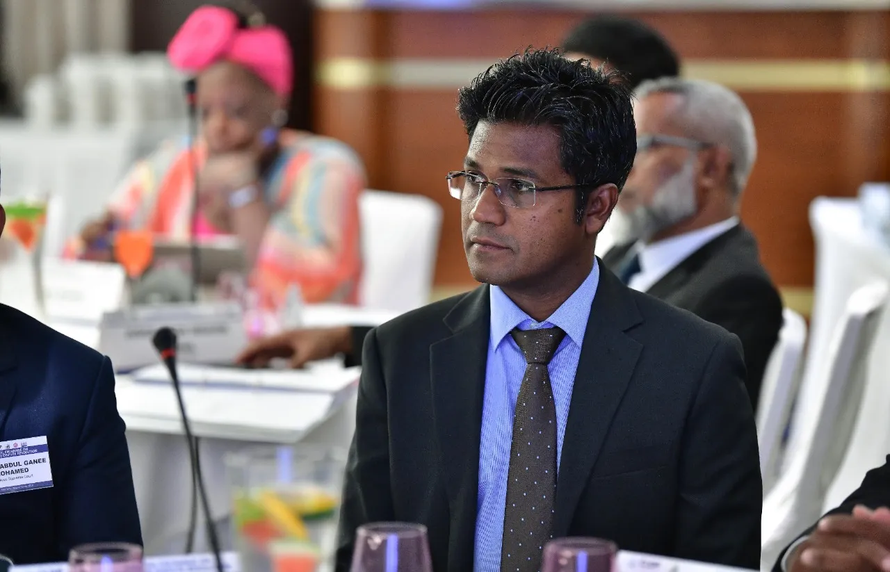 ބާ ކައުންސިލގެ ރައީސްކަމަށް އިންތިހާބުވެވަޑައިގެން ހުސައިން ސިރާޖް-- ފޮޓޯ: އެމްއައިއޭސީ