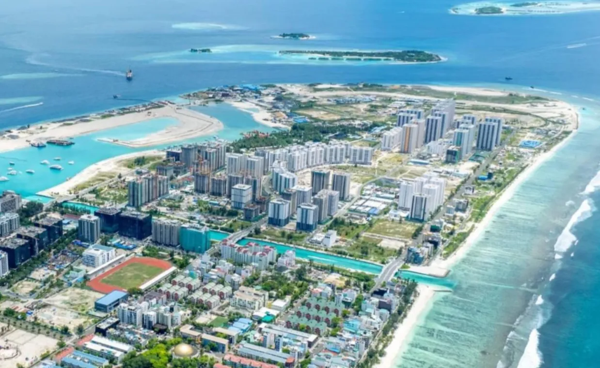ހުޅުމާލޭގައި ކޯރާޑީ އަކުން މީހަކަށް ހަމަލާދީ ޒަޚާމްކޮށްލައިފި
