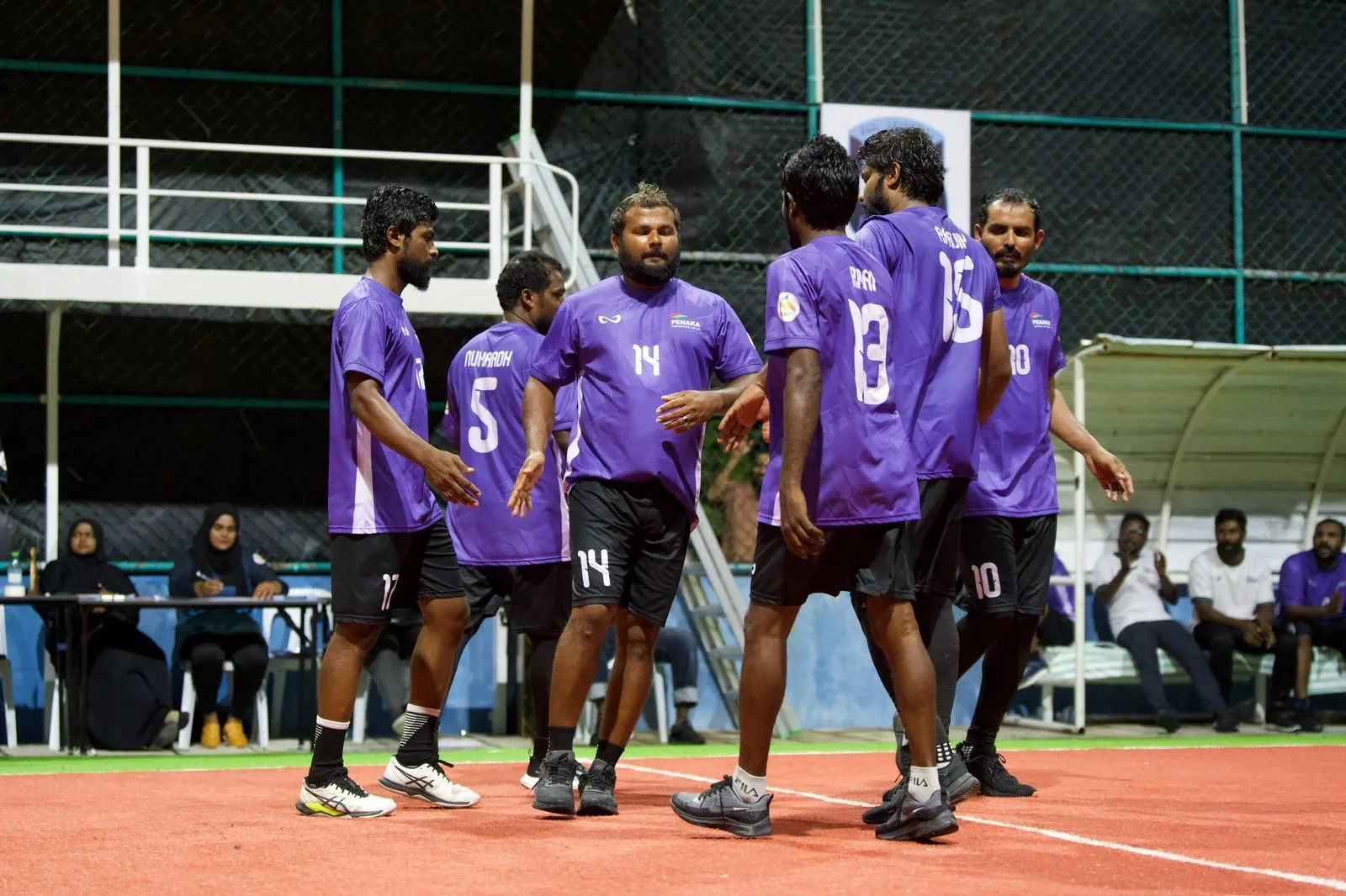 ސްޓެލްކޯ މަހިބަދޫ އިންޓަ-އޮފީސް ވޮލީބޯޅަ މުބާރާތް: ފޯރިގަދަ މެޗުތަކަކަށްފަހު ފެނަކަ އަދި ޕޮލިސް މޮޅުވެއްޖެ
