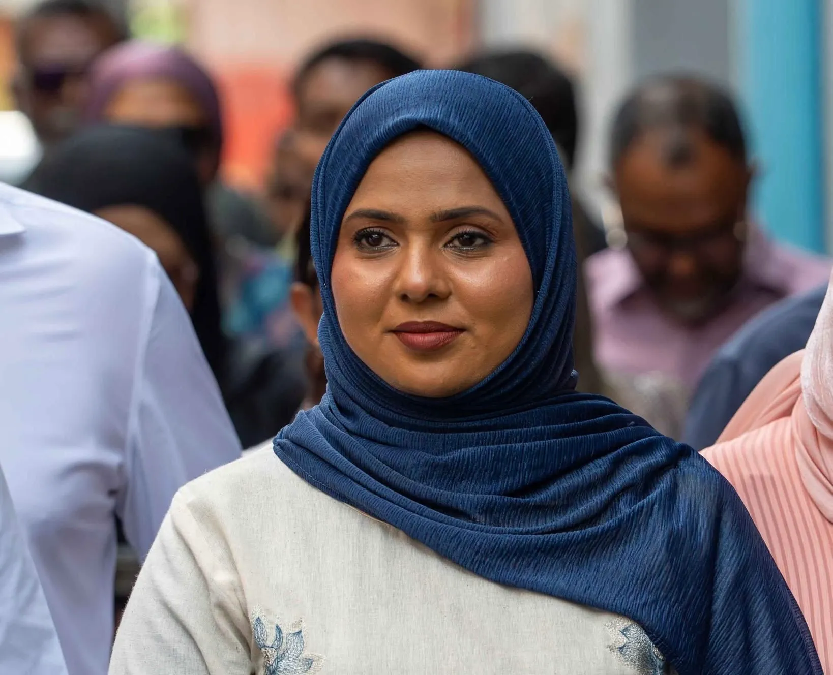 ޤާނޫނީ އަދި ޕަބްލިކް ޕޮލިސީގެ ދާއިރާއިން މަތީ ތަޢުލީމް ހާސިލް ކުރައްވާފައިވާ އަލައިކާ ސްޓޭޓް މިނިސްޓަރު ކަމަށް