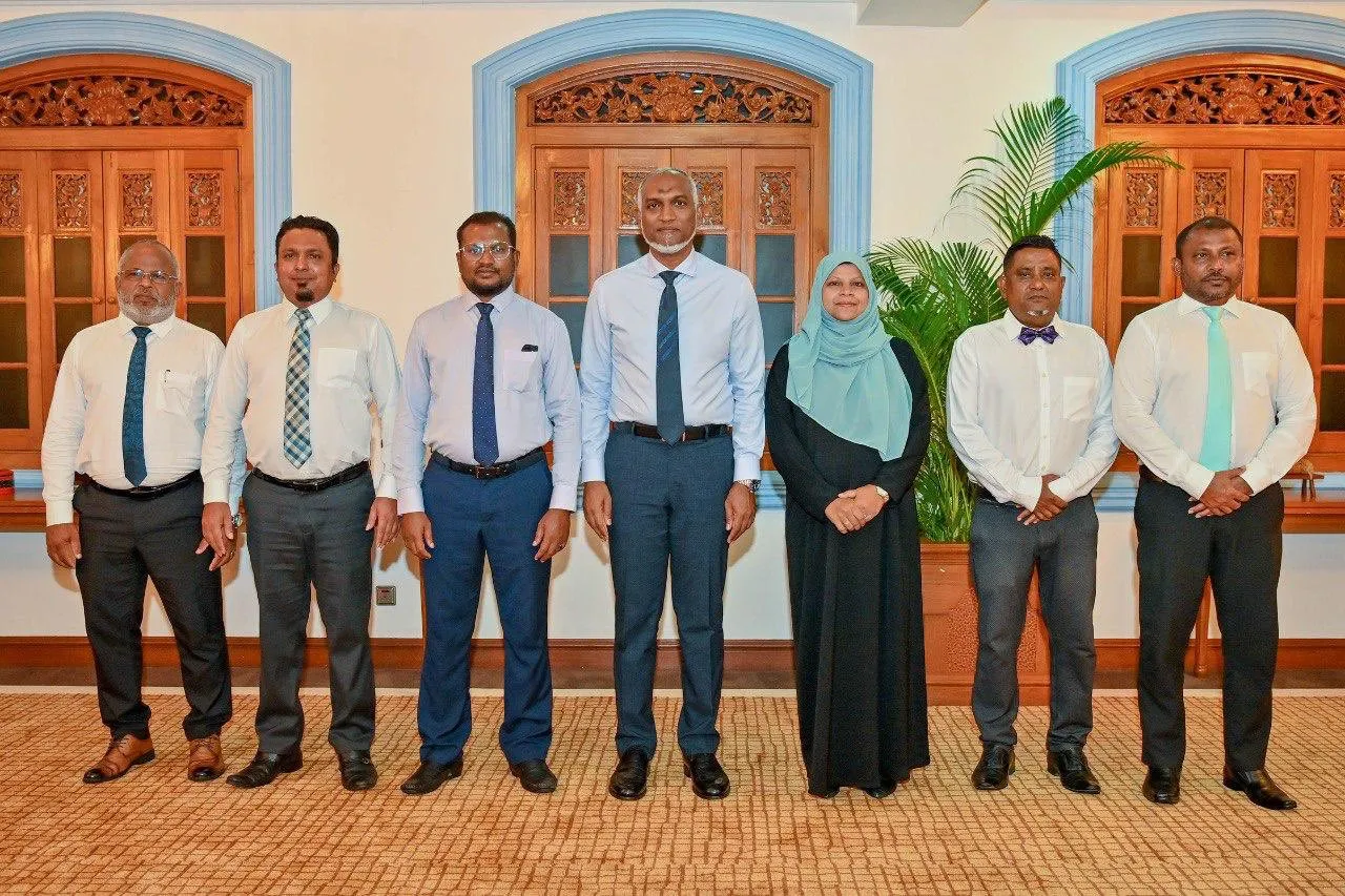 ޕީއެންސީގެ 7 މަޖިލިސް މެމްބަރެއްގެ ގޮނޑި ގެއްލެނީ