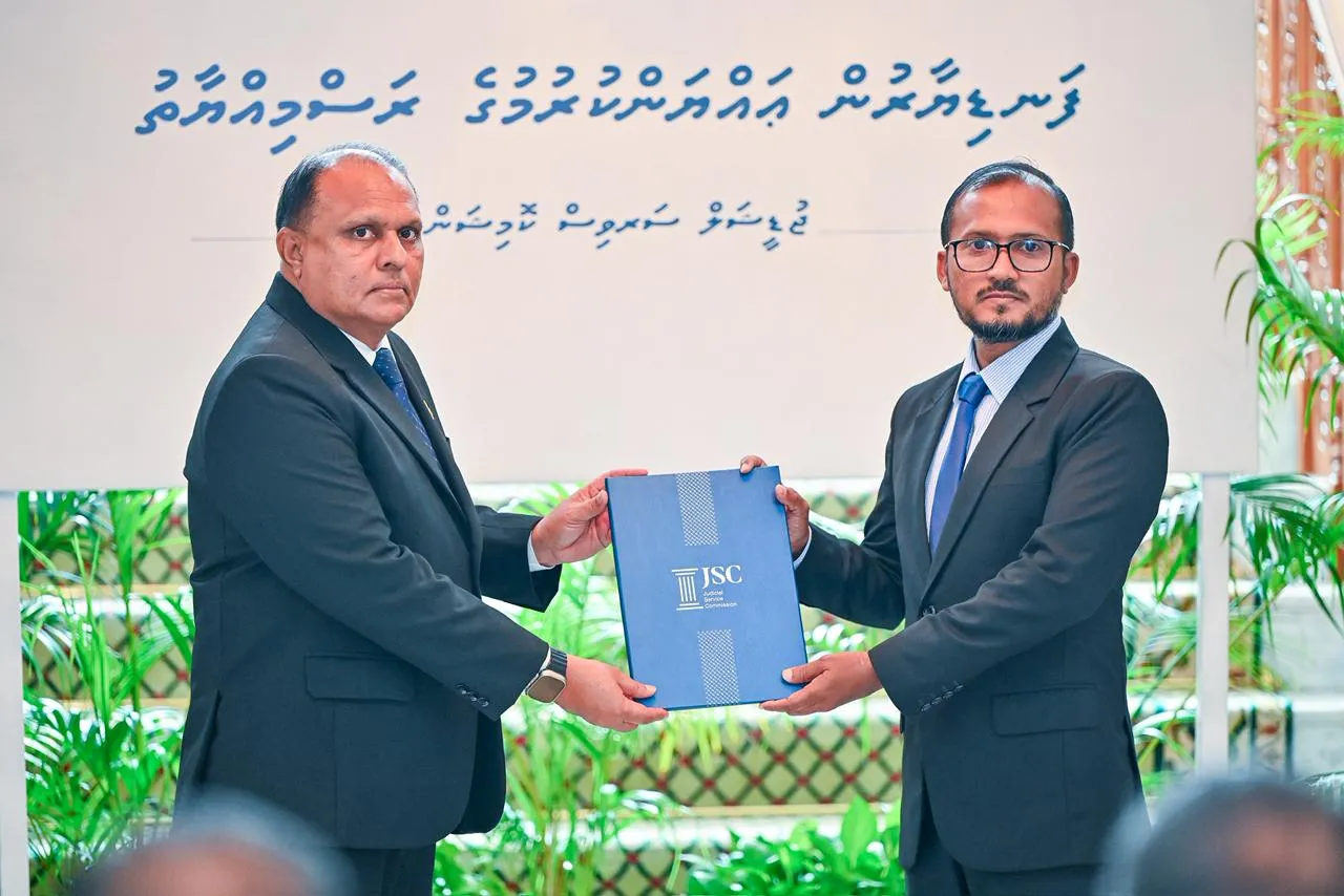 ހައިކޯޓްގެ ފަނޑިޔާރު ކަމަށް އިސްގާޒީ މާހިރު އައްޔަނު ކުރައްވައިފި