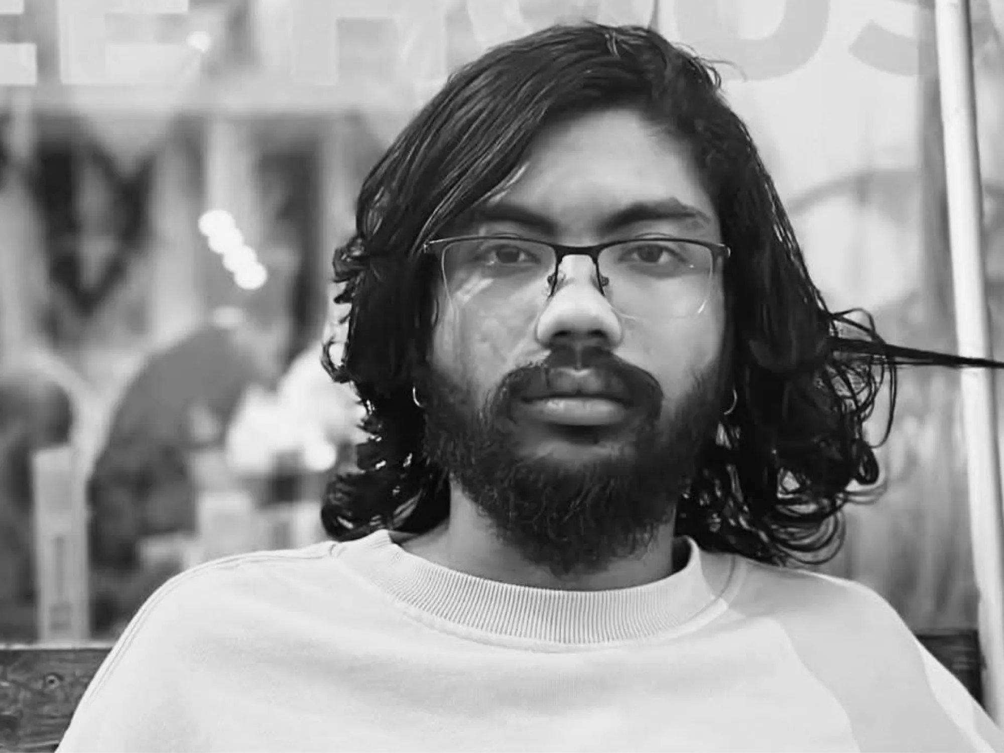 ނިޔާވި ޒުވާނާ