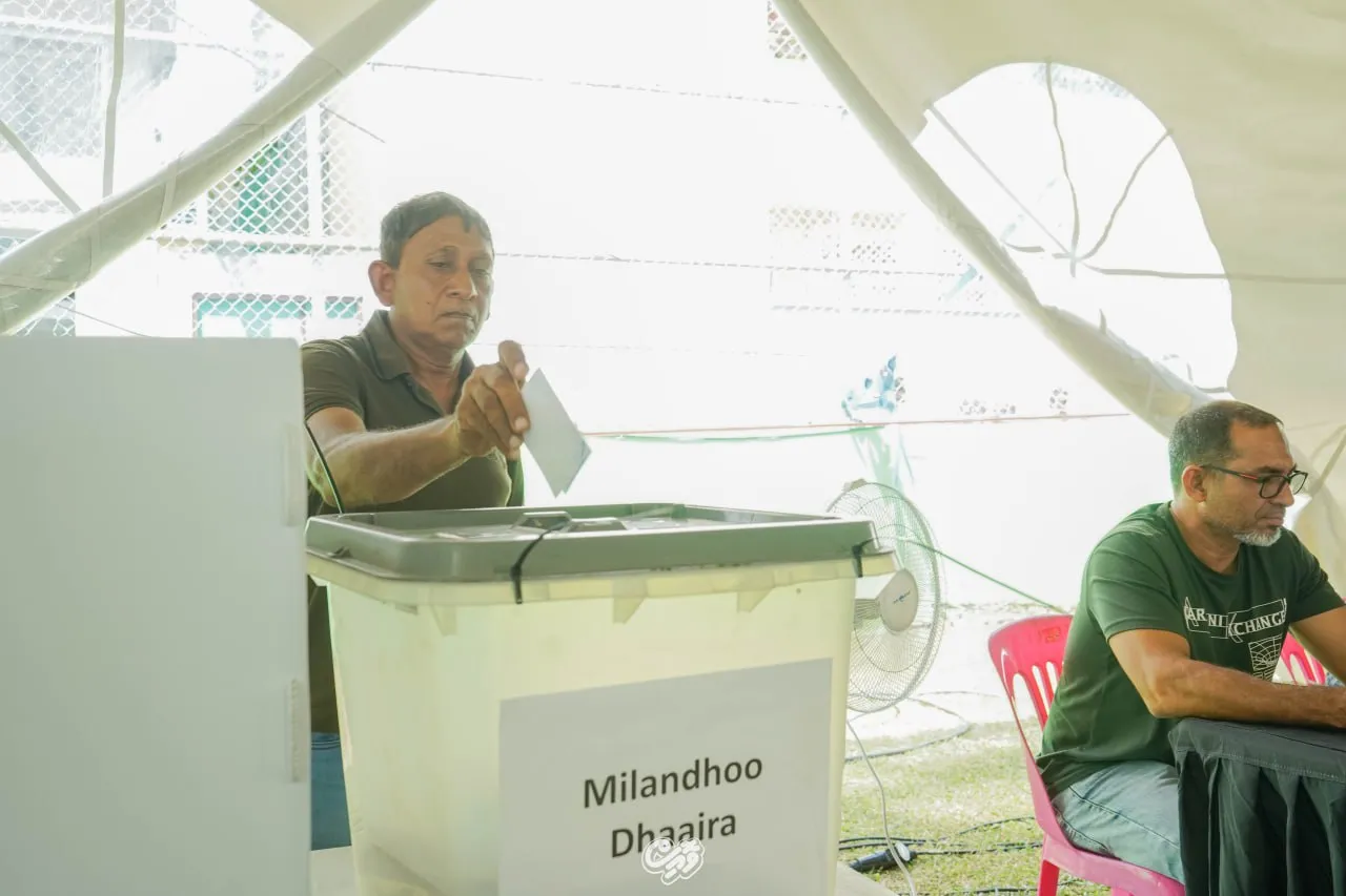 މަޖިލިސް އިންތިޚާބަށް ރީރަޖިސްޓަރީ ކުރުމުގެ ފުރުސަތު އިލެކްޝަންސް ކޮމިޝަނުން ހުޅުވާލައިފި