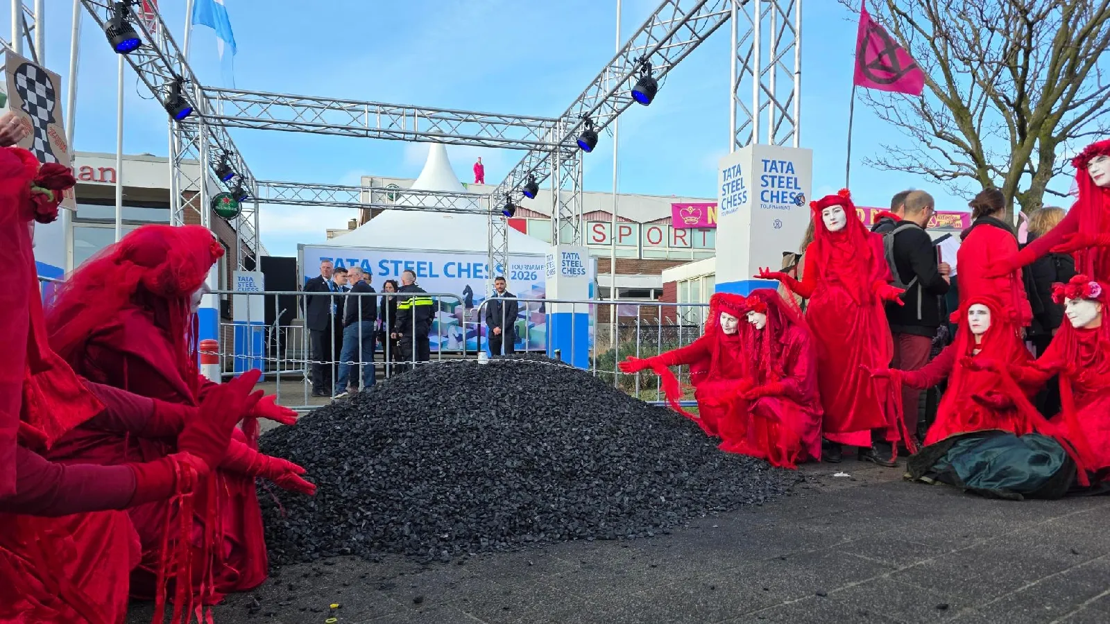 Extinction Rebellion group protest along side 2025 kilograms of coal dumped by the group outside the Tata Steel Chess tournament's venue on 19th January 2026 (Photo/Extinction Rebellion)
