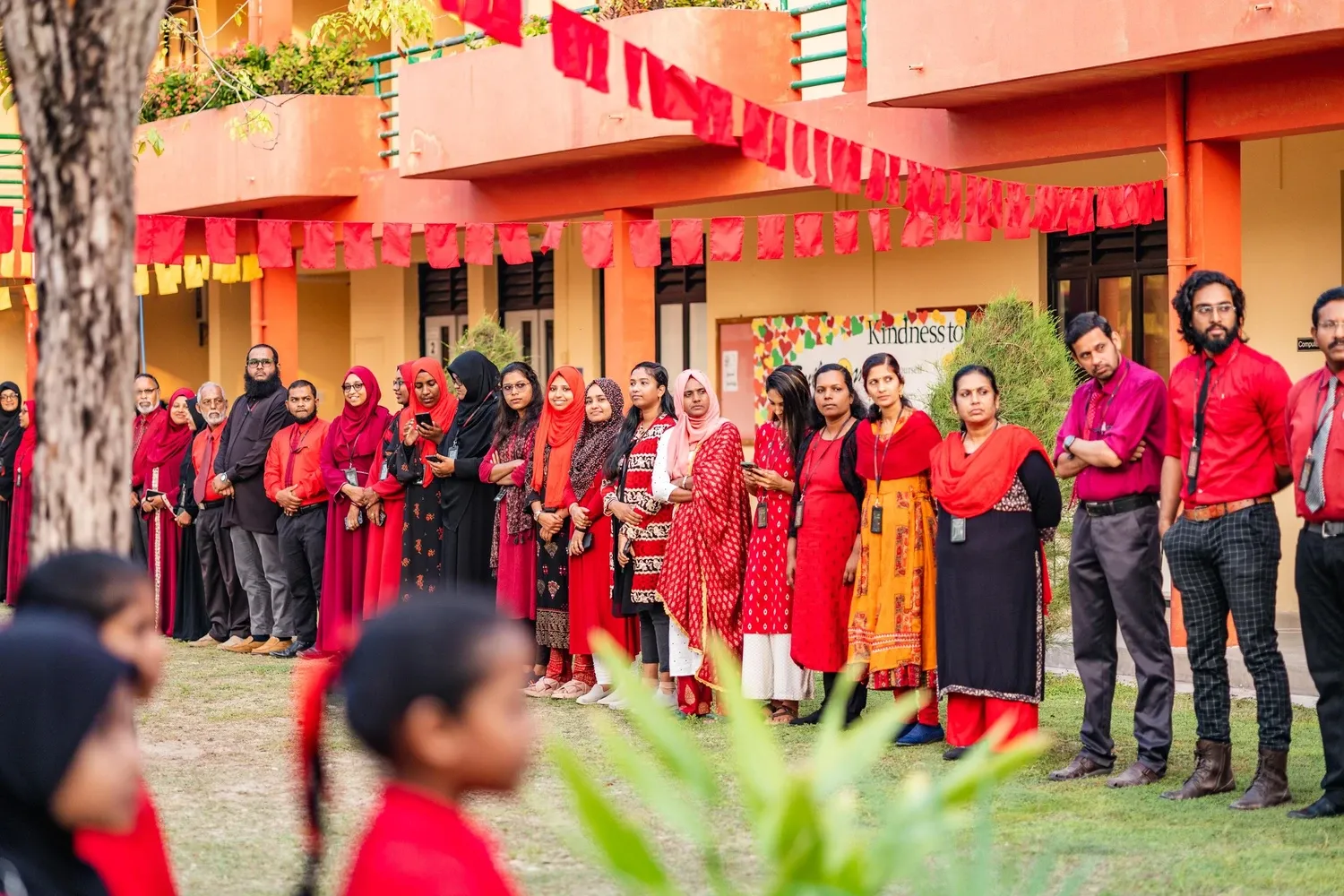 ސްކޫލުތަކުގެ ޙަރަކާތްތައް ހުކުރު ދުވަހު ނުބޭއްވުމަށް އަނެއްކާވެސް އަންގައިފި