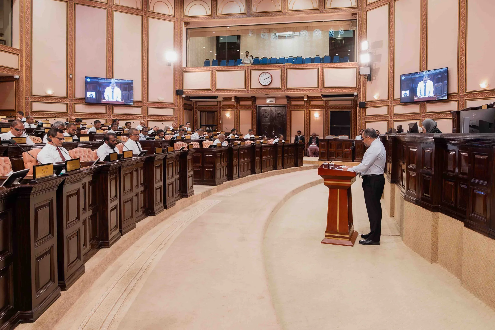 ސްކޫކާއި ބޮންޑު ދެއްކުމުގެ ޚަރަދުނުލައި އަންނަ އަހަރުގެ ބަޖެޓަކީ 55 ބިލިއަން ރުފިޔާ: ވަޒީރު
