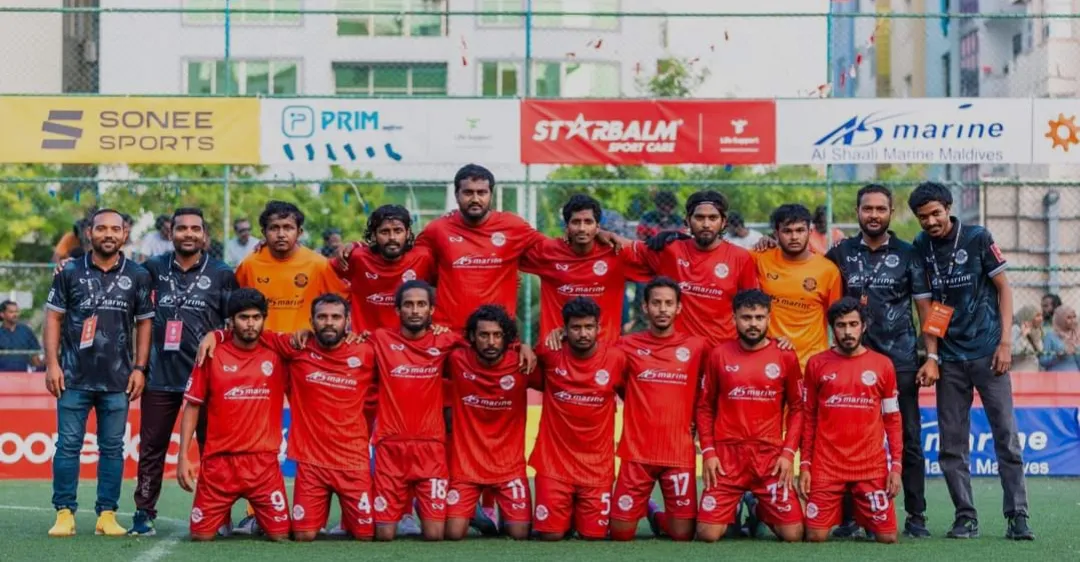 ތިނަދޫ އަތުން ބަލިވެ ގައްދޫ މުބާރާތުން ކަޓައިފި