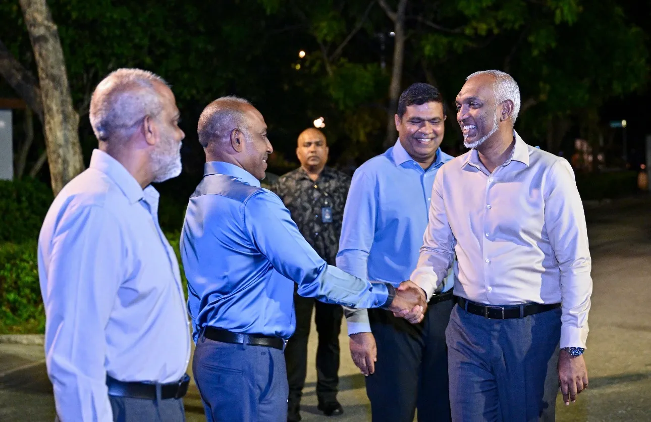 ސަރުކާރު ޓެކްސީލައިން ތަޢާރަފް ކުރުން: ފޮޓޯ/ ރައީސް އޮފީސް