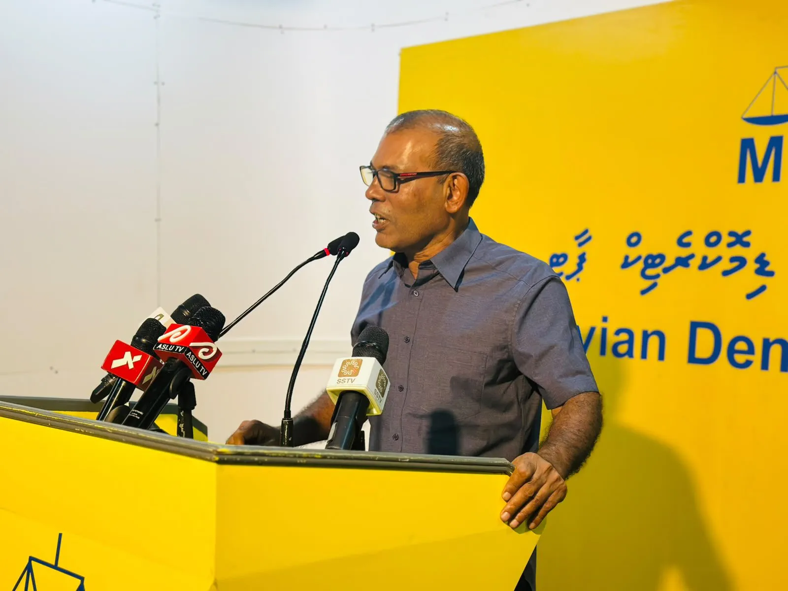 ރައީސް ނަޝީދުގެ ކަންބޮޑުވުން: މިހާރު ސްކޫލްތަކުގައި ލަވަ މުބާރާތްތަކާއި އިތުރު ހަރަކާތްތަކެއް ނުބާއްވާ؛ މުޅި ޖީލު ހަލާކުވަނީ