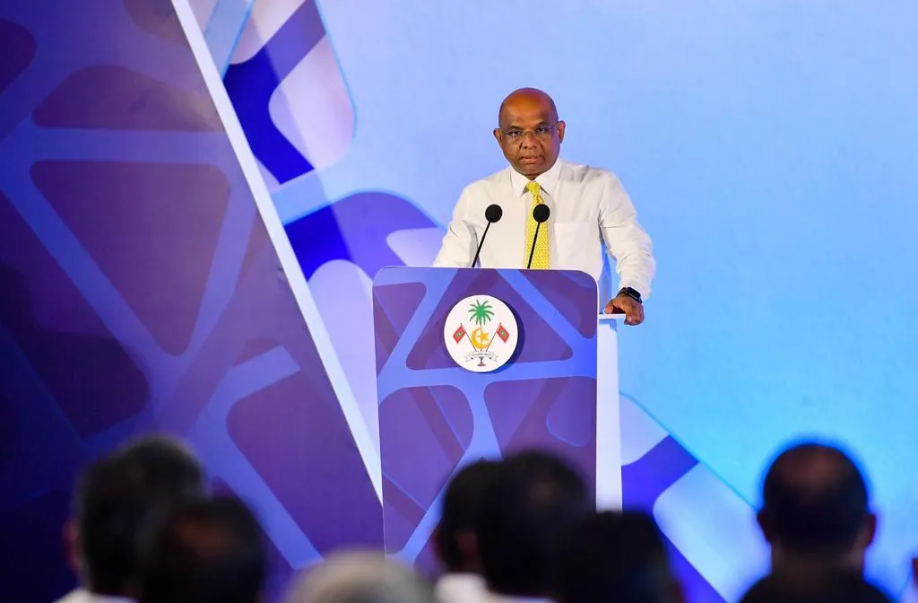 ވިއްކާނެ އެއްޗެއް ނެތިގެން ދޮލަނގަށް ނަފްރަތު ލައިގެން ވިއްކަން ނިކުމެ އެތިބީ: ޝާހިދު