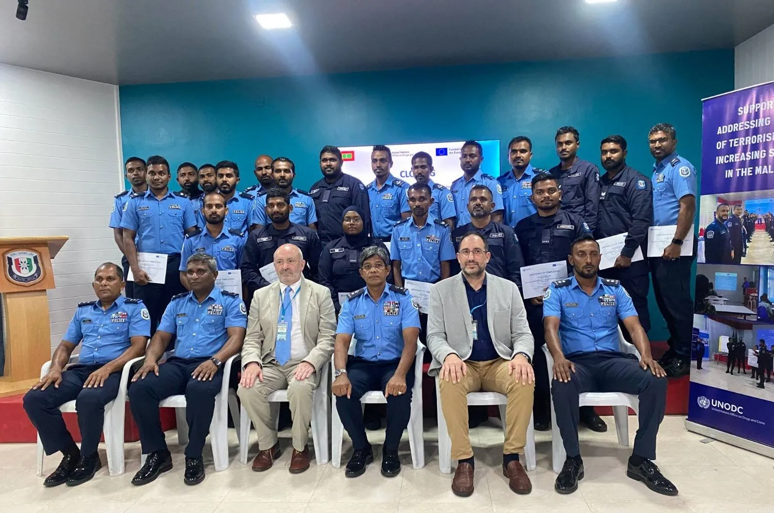 ކަނޑުމަތީގައި ހިންގާ ޓެރަރިޒަމްގެ ޢަމަލުތަކުގައި ފުލުހުން ޢަމަލުކުރާނެ ގޮތުގެ ތަމްރީނު ޕްރޮގްރާމެއް ހިންގައިފި