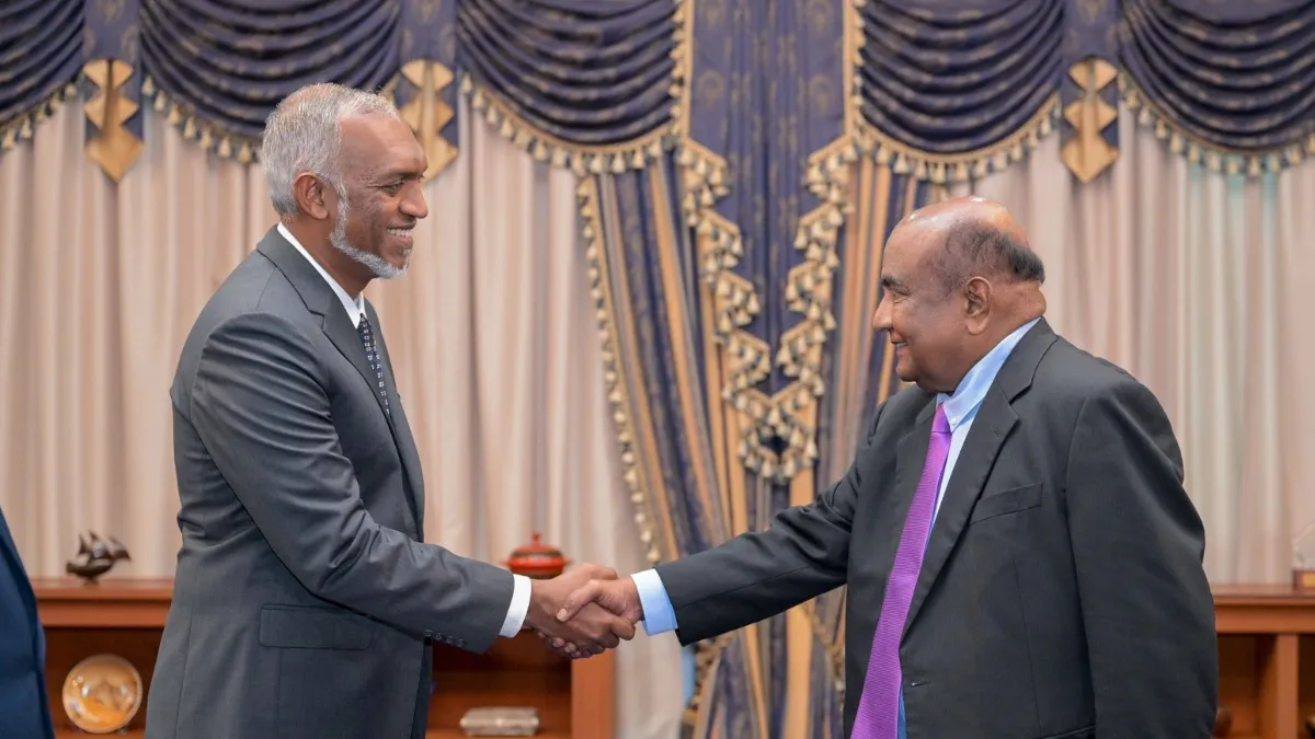 President Dr Muizzu and Mahinda Yapa Abeywardana, the Speaker of Parliament of Srilanka