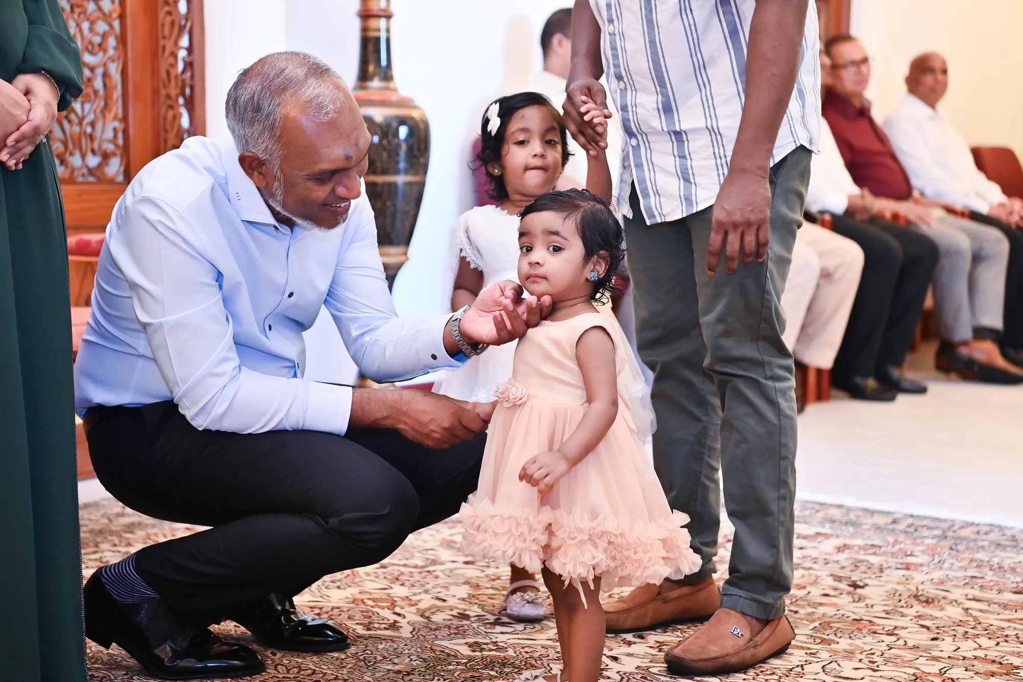 ރައީސުލްޖުމްހޫރިއްޔާ އީދު ސަލާމް ކުރައްވަނީ -- ފައިލް ފޮޓޯ