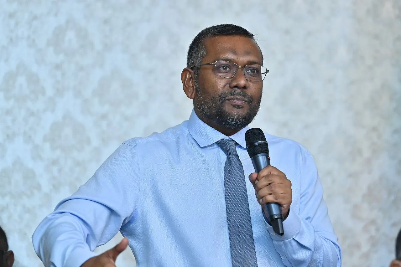 ކުއްލިއަކަށް ޗާގޯސް ރާއްޖޭގެ ބައެއްކަން ބުނަންފެށީމަ ހިތަށް އެރި އެތަނުގައި ފެނާއި ނަރުދަމާ އަޅަން ނާންގާނެ ބާއޭ: ފައްޔާޒު