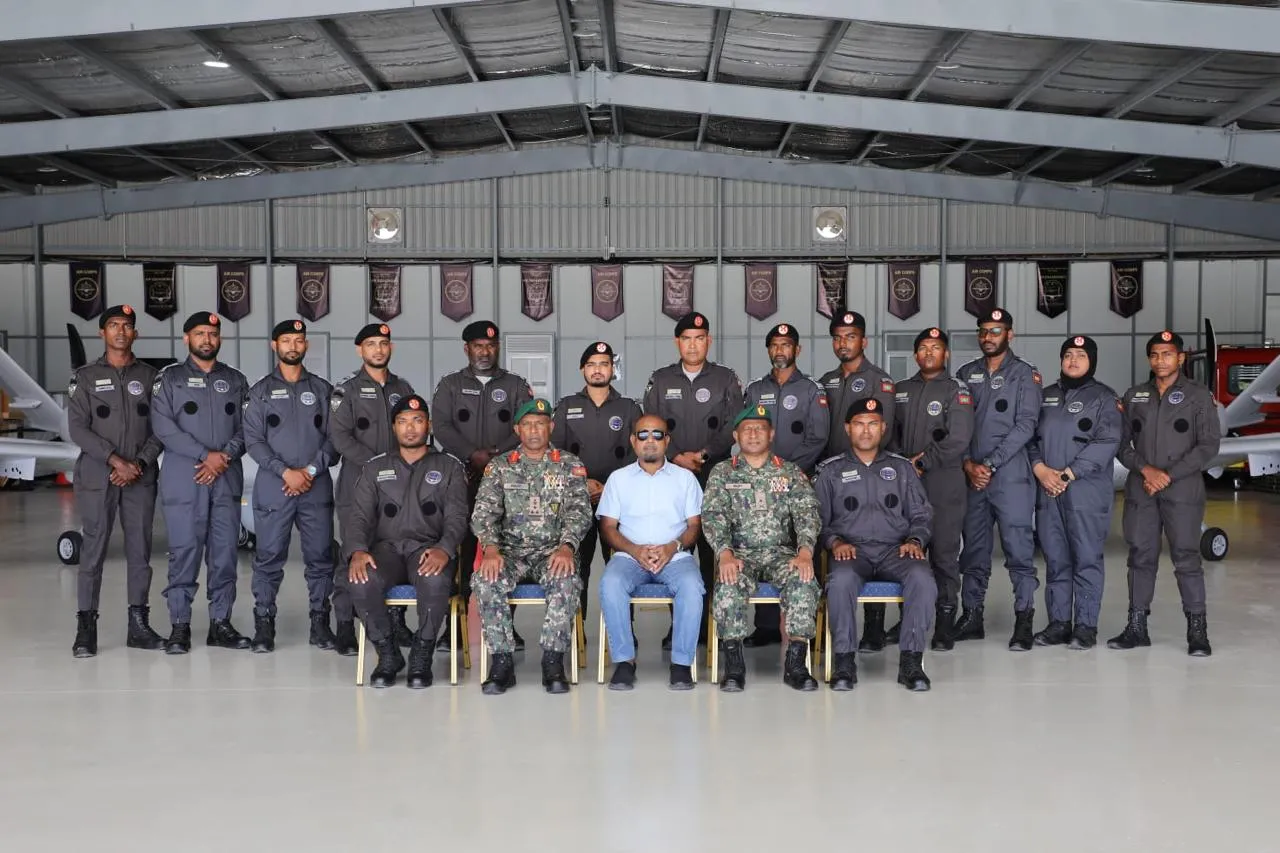 ދިފާޢީ ވަޒީރު އެމް.އެން.ޑީ.އެފް ސަދަން އޭރިޔާ ކޮމާންޑުގެ އެއަރ ސްޓޭޝަނަށް ޒިޔާރަތްކުރައްވައިފި