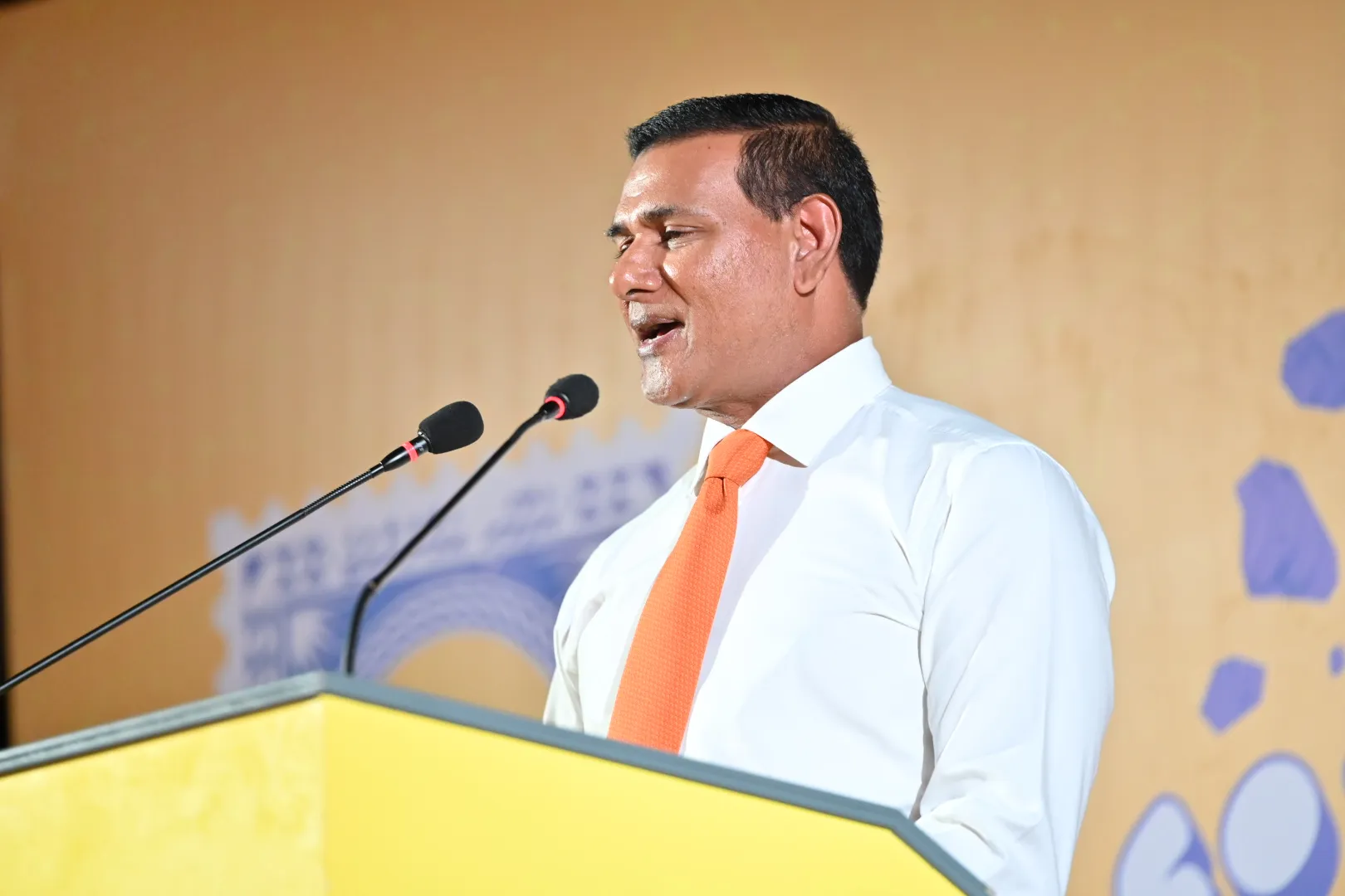 އަޅުގަނޑުމެންގެ ރާއްޖޭގައި ފަޤީރުކަން ނެތި ހިނގައްޖެ: ސިޔާމް