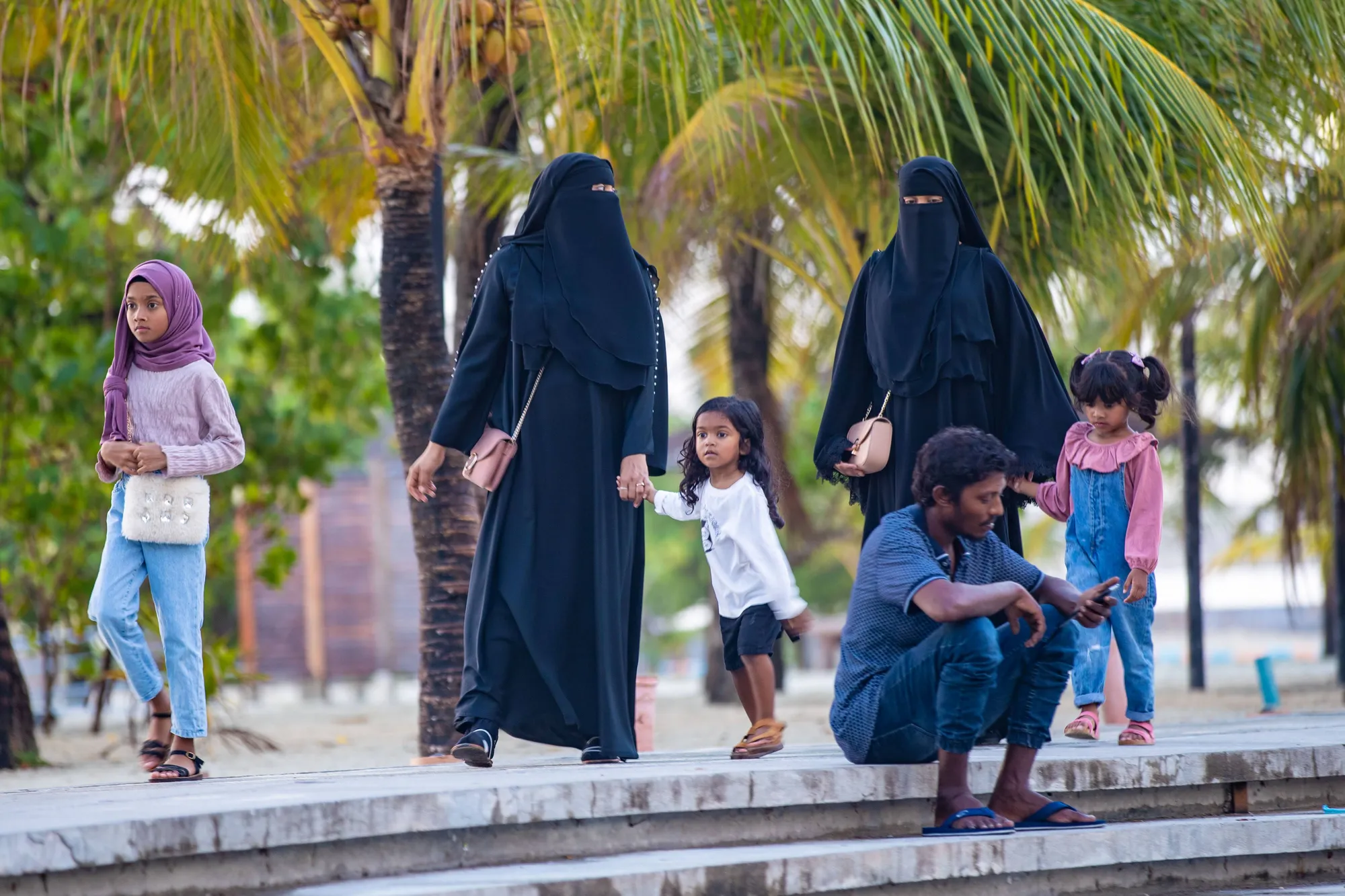 ދިވެހި ޢާއިލާތަކެއް - ފައިލް ފޮޓޯ: ދުވަސް