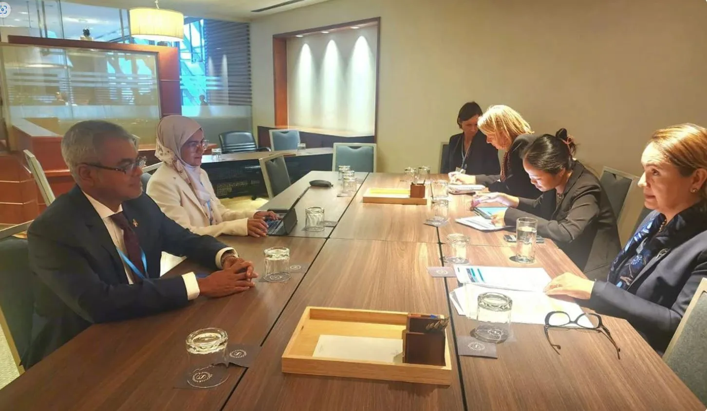 މިނިސްޓަރ ޠާރިޤު އިބްރާހިމް އައި.ޔޫ.ސީ.އެން ޑިރެކްޓަރ ޖެނެރަލްއާ ބައްދަލުކުރައްވައިފި