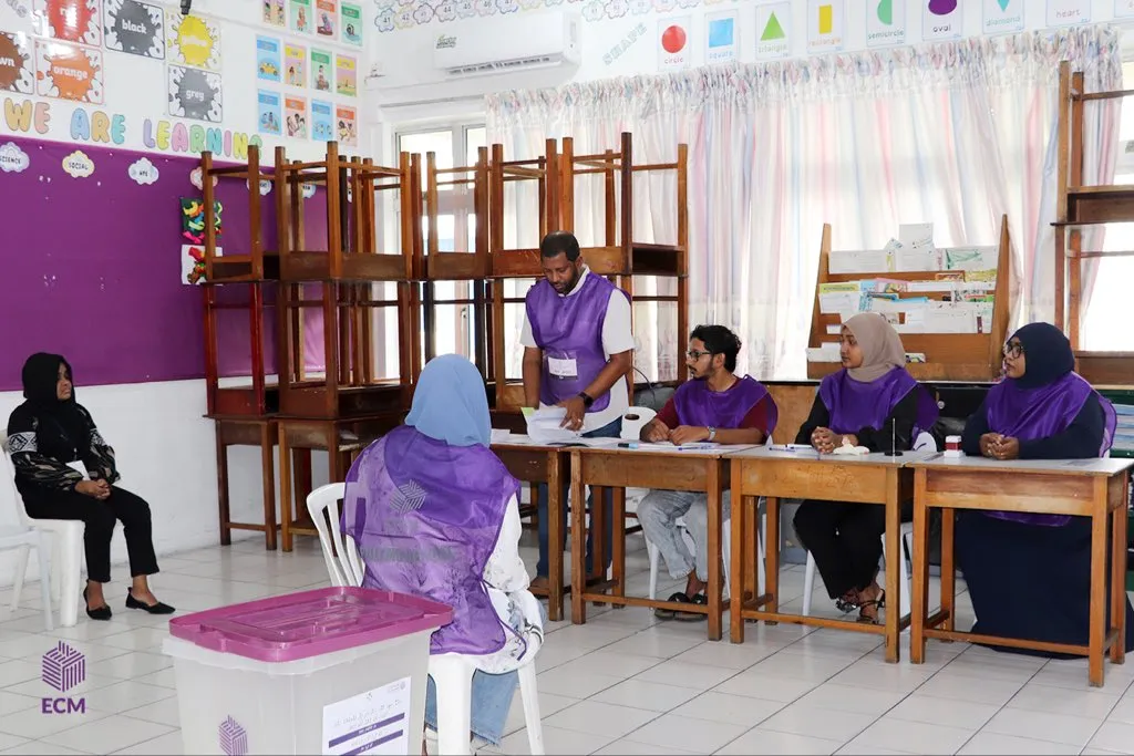 އައްޑޫ އިންތިހާބުގެ ތަރުހީބު ވަރަށް ކުޑަ، ދުވަސް ދެބައި ވީއިރު ވޯޓުލީ އެންމެ 27 އިންސައްތަ