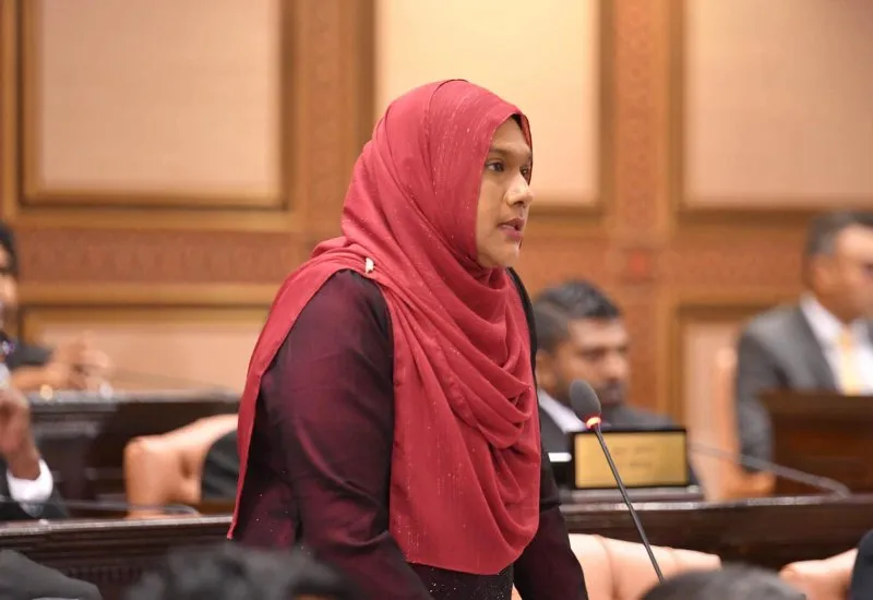 ކޮޕީ ރައިޓްސްއާއި އެއާ ގުޅުންހުރި އެހެނިހެން ހައްގުތައް ހިމާޔަތް ކުރުމަށް ކޮޕީ ރައިޓްގެ ގާނޫނަށް އިސްލާހުތަކެއް