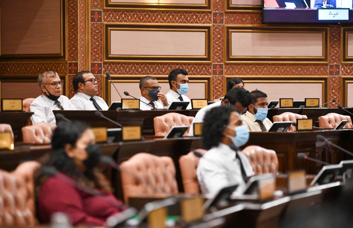 ކޮތަޅުގެ ފީ އިސްލާހުކުރުމަށް ކޮމެޓީއަށް ފޮނުވައިފި