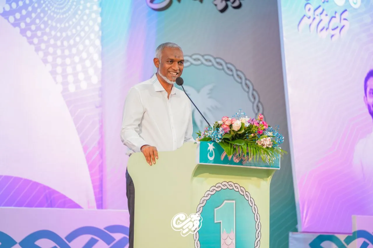 ޑޮލަރުގެ އަގު އުފުލިގެން އުޅޭ މަންޒަރެއް ދެން ނުފެންނާނެ: ރައީސް މުޢިއްޒު