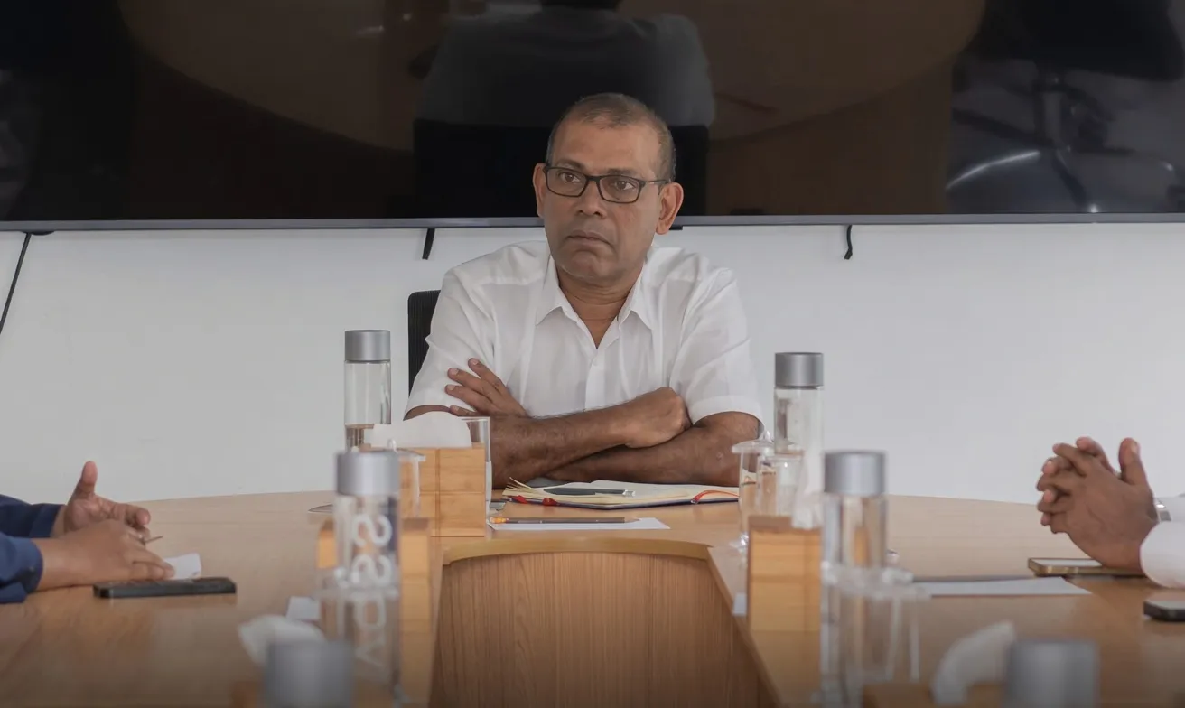 ޑޮލަރު އާމްދަނީގެ 40 އިންސައްތަ މާރުކުރުވުމުން އިންވެސްޓަރުންގެ އިތުބާރު ގެއްލޭނެ ކަމަށް ނަޝީދު ވިދާޅުވެއްޖެ