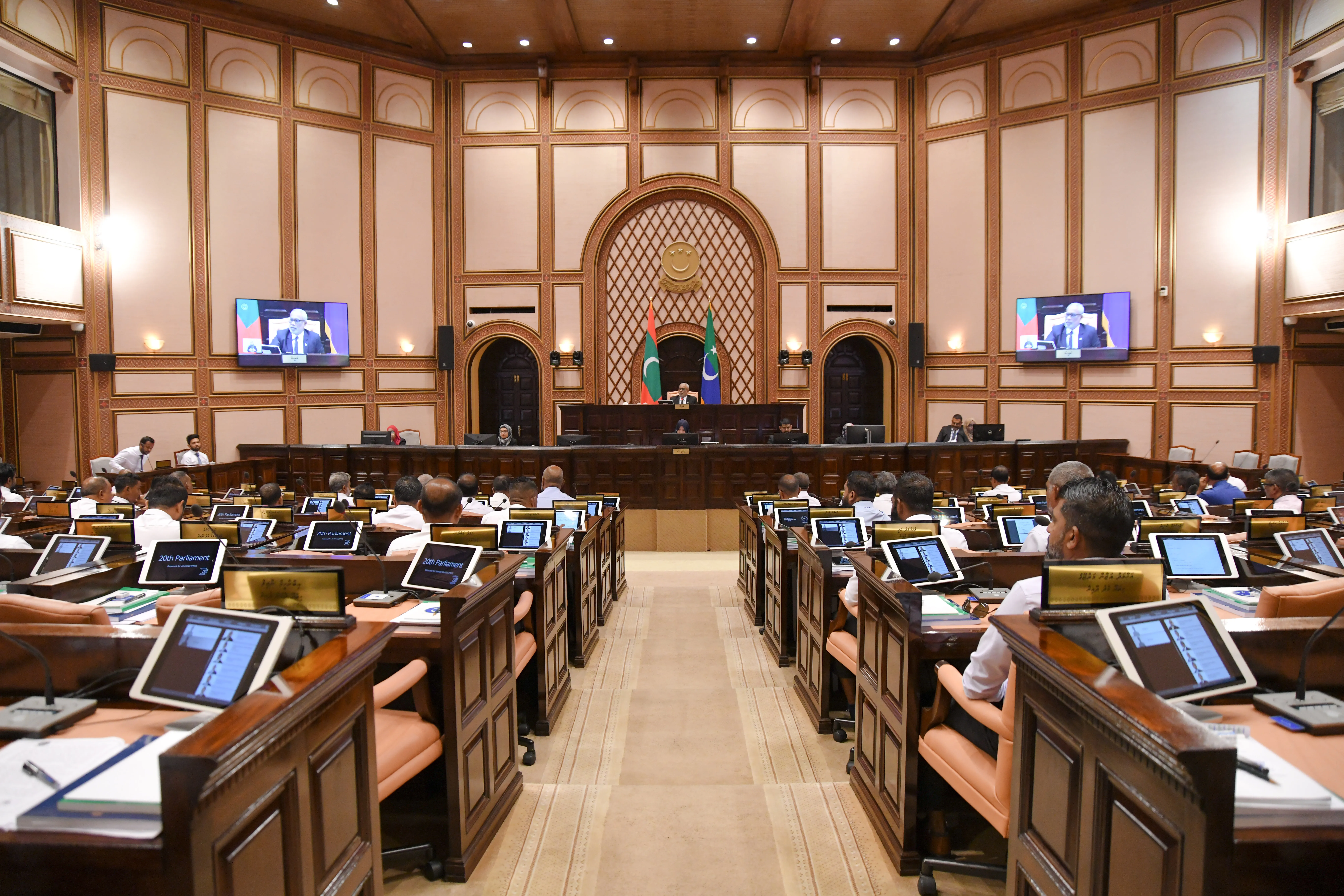 މަޖިލީހުގެ މިއަދުގެ ޖަލްސާ ނިންމާލީ ކޮމެޓީ މަސައްކަތަށް ޖާގަ ދިނުމުގެ ގޮތުން - އަބްދުއްރަހީމް