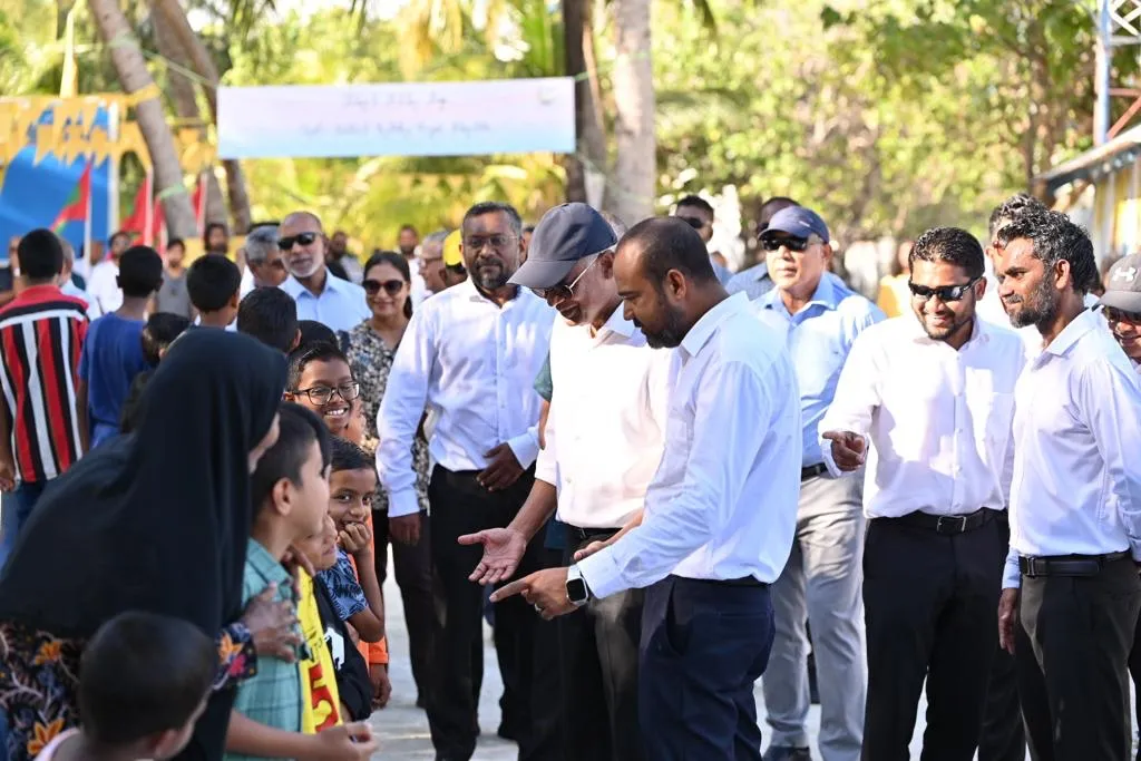 ގުޅިން ރައީސް ޞާލިހަށް ހޫނު މަރުޙަބާއެއް!