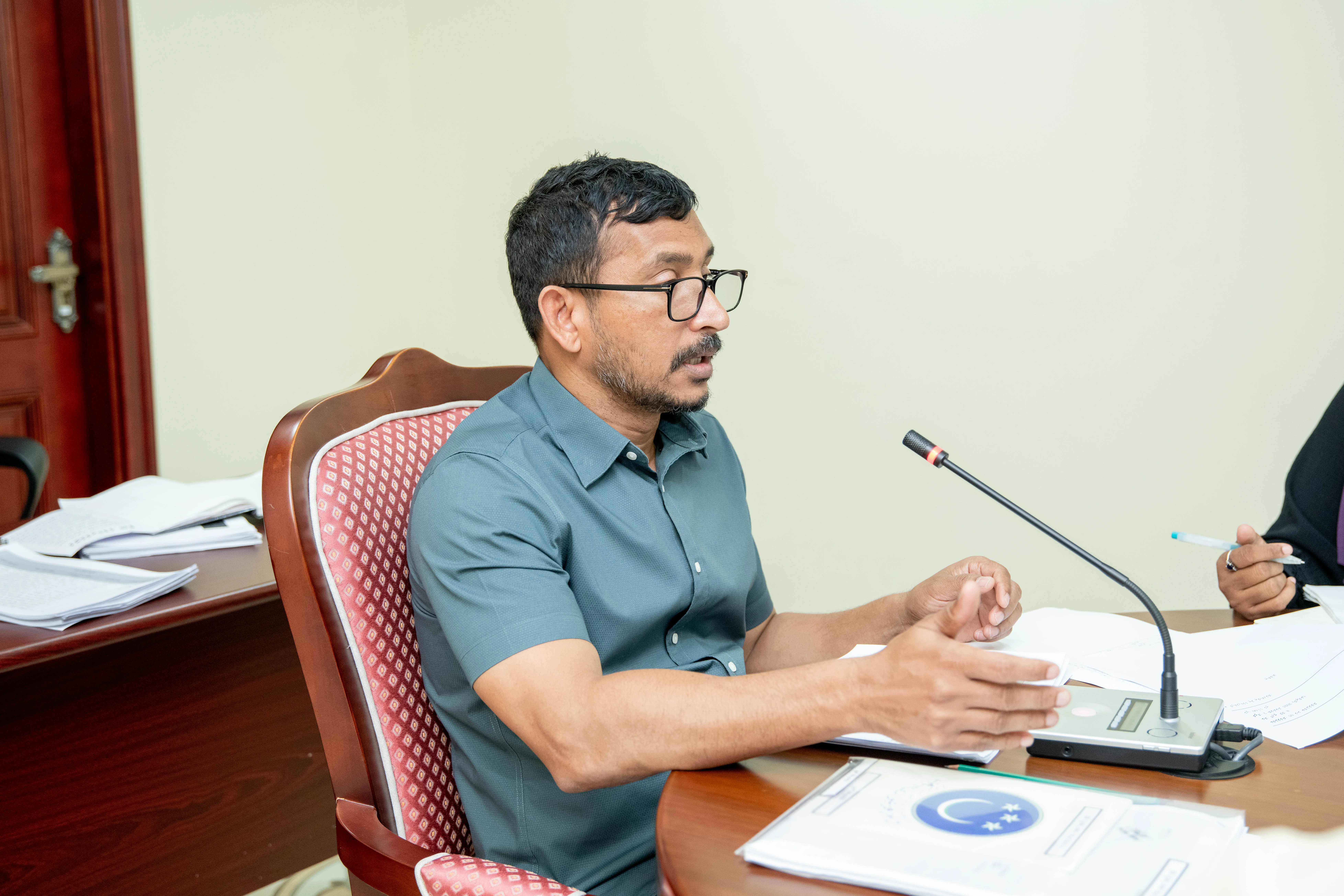 ހޯމް މިނިސްޓަރ އިޙްސާނަކީ ވަފާތެރި ލީޑަރެއް: އެމްޕީ ފަލާޙް