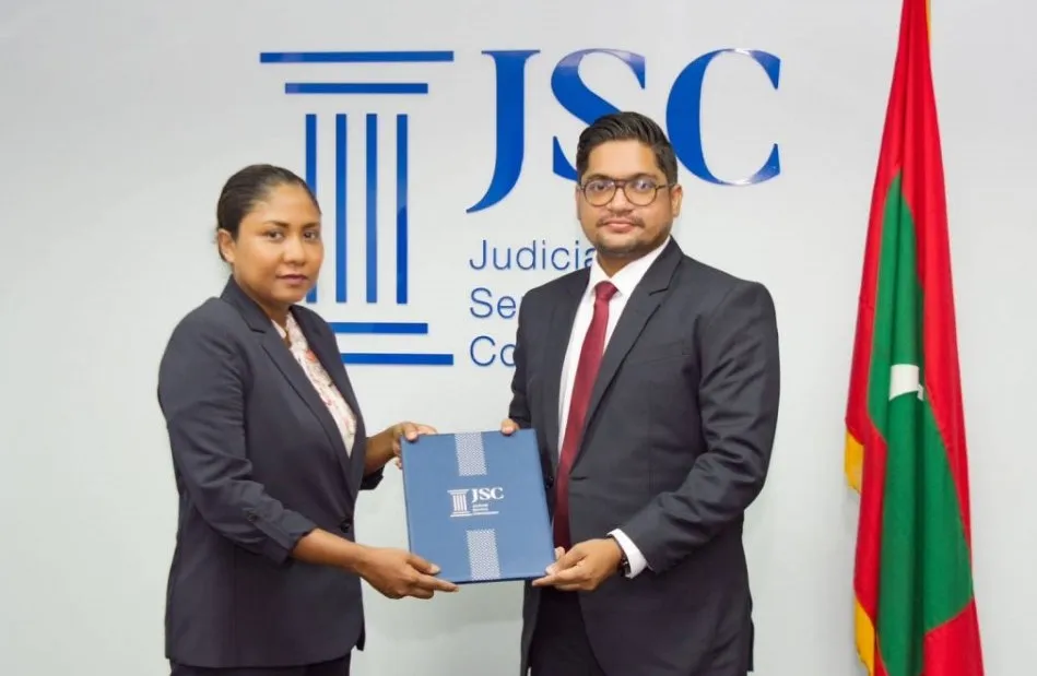 ކްރިމިނަލް ކޯޓާއި ސިވިލް ކޯޓުގެ އިސް ޤާޟީން އައްޔަންކޮށްފި